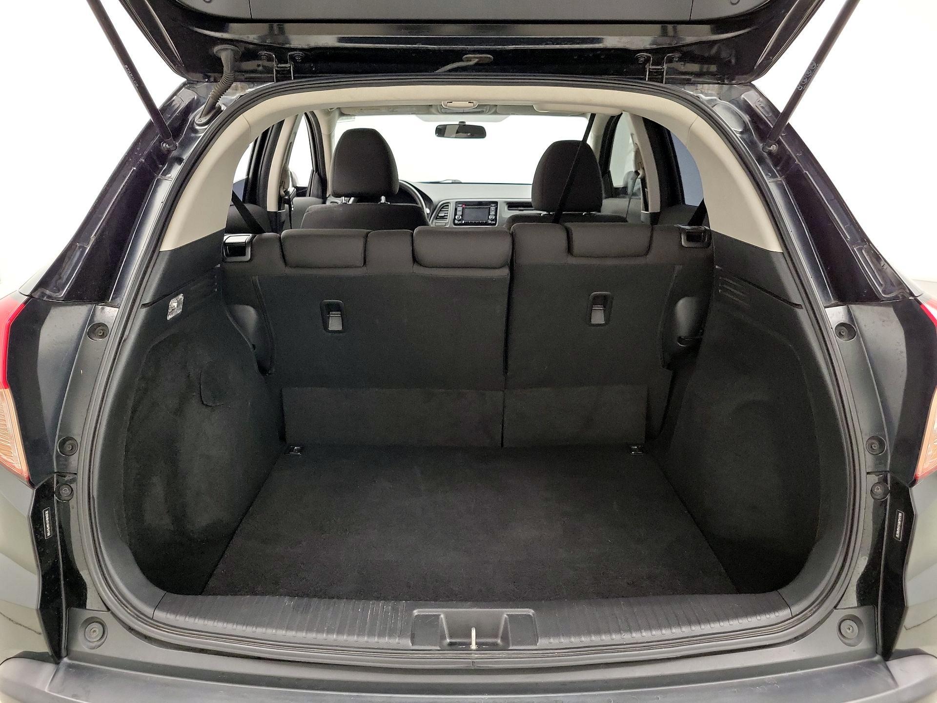 Thumbnail: 2016 Honda HR-V - 20