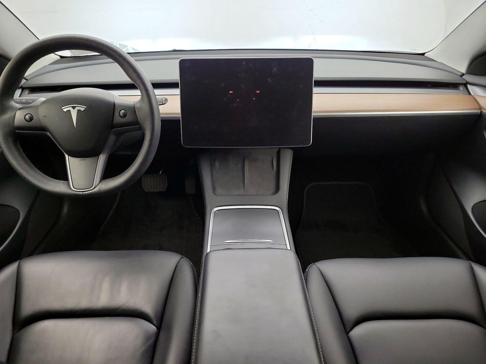 Thumbnail: 2023 Tesla Model 3 - 9