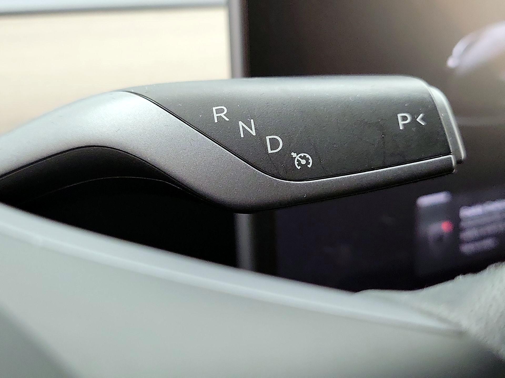 Thumbnail: 2023 Tesla Model 3 - 17