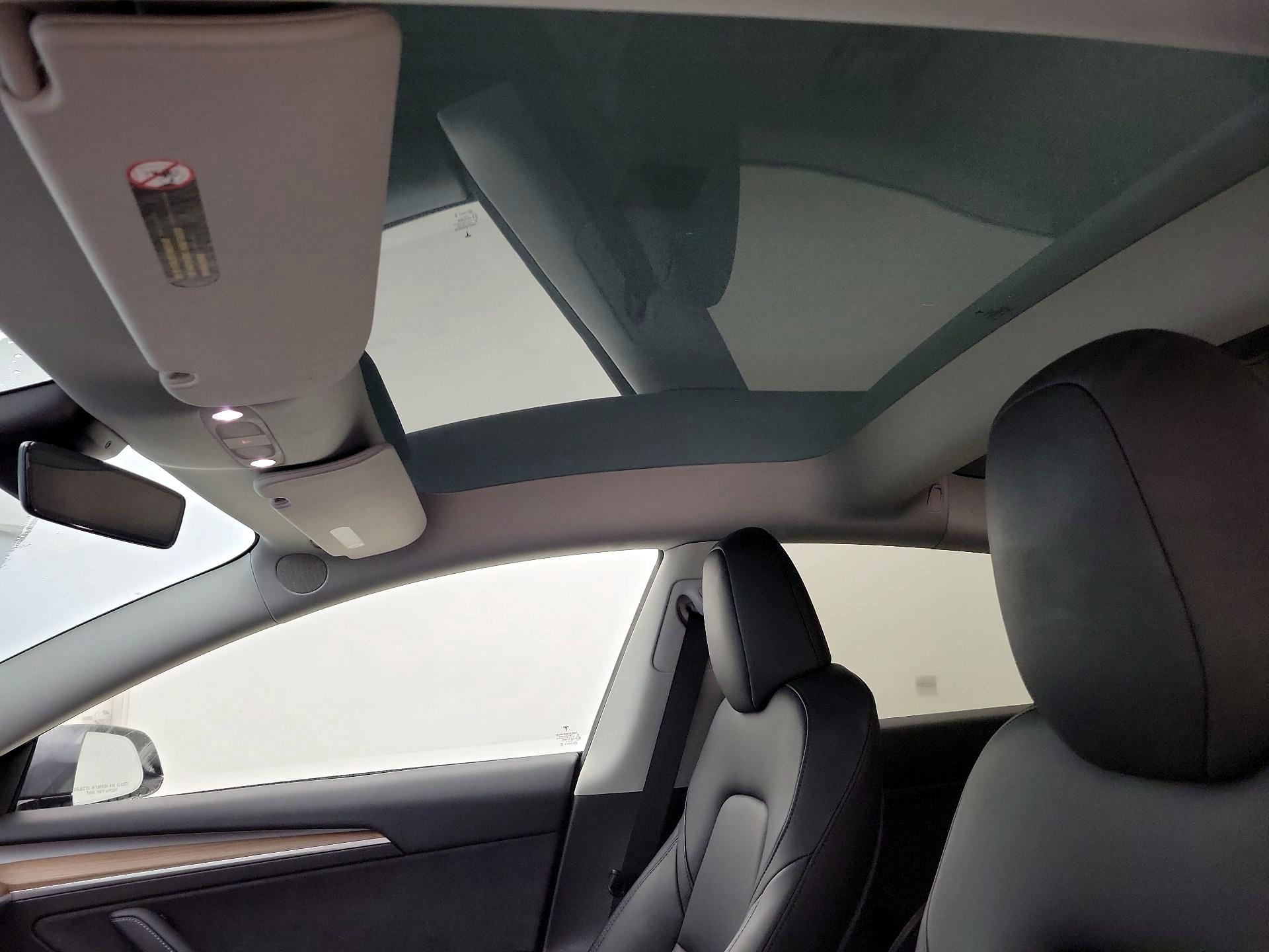 Thumbnail: 2023 Tesla Model 3 - 18