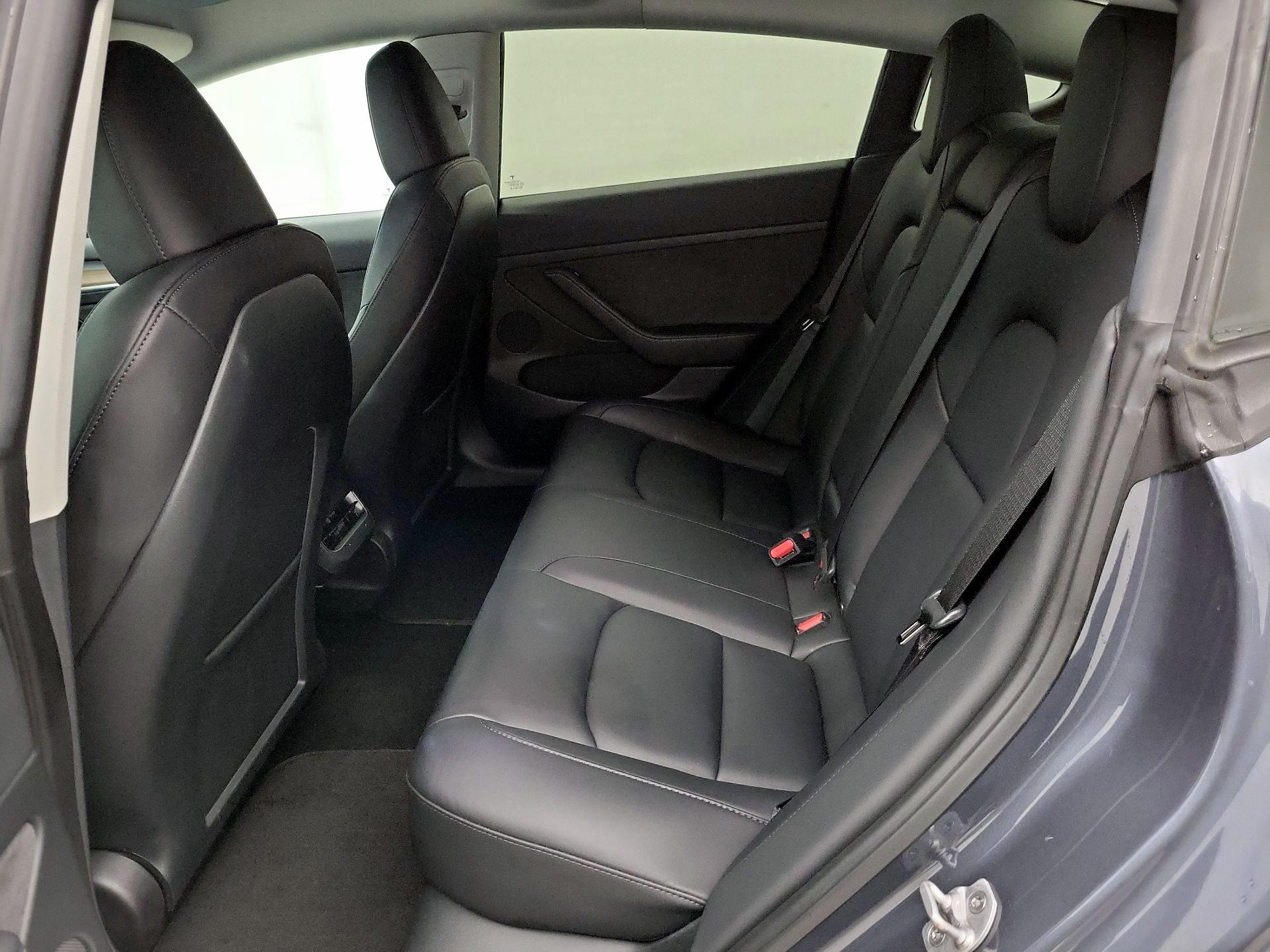 Thumbnail: 2023 Tesla Model 3 - 19