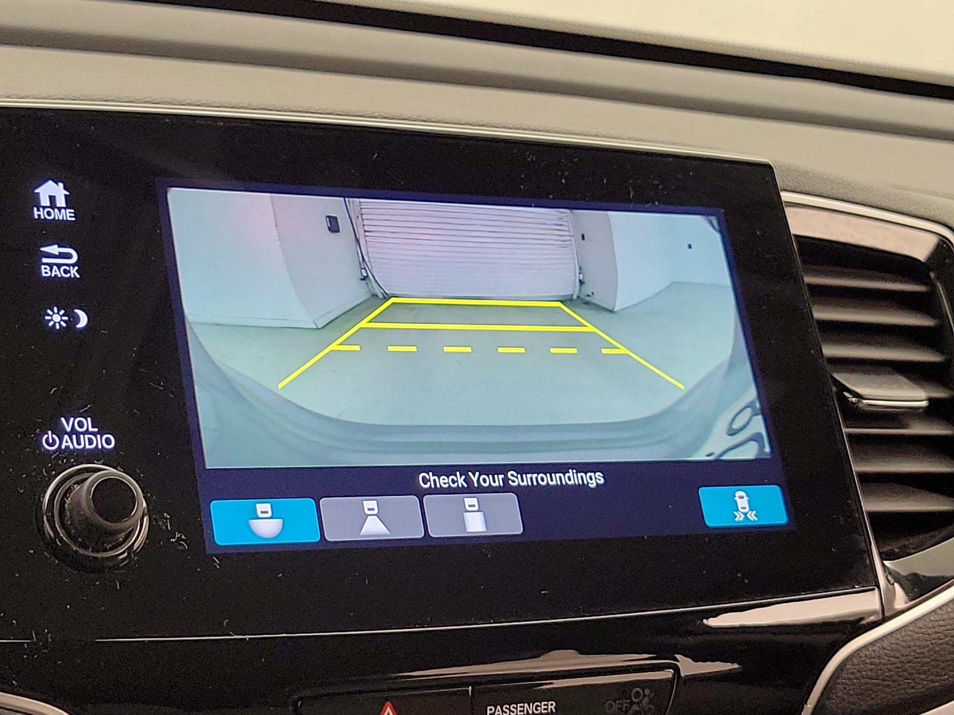 Thumbnail: 2020 Honda Pilot - 14