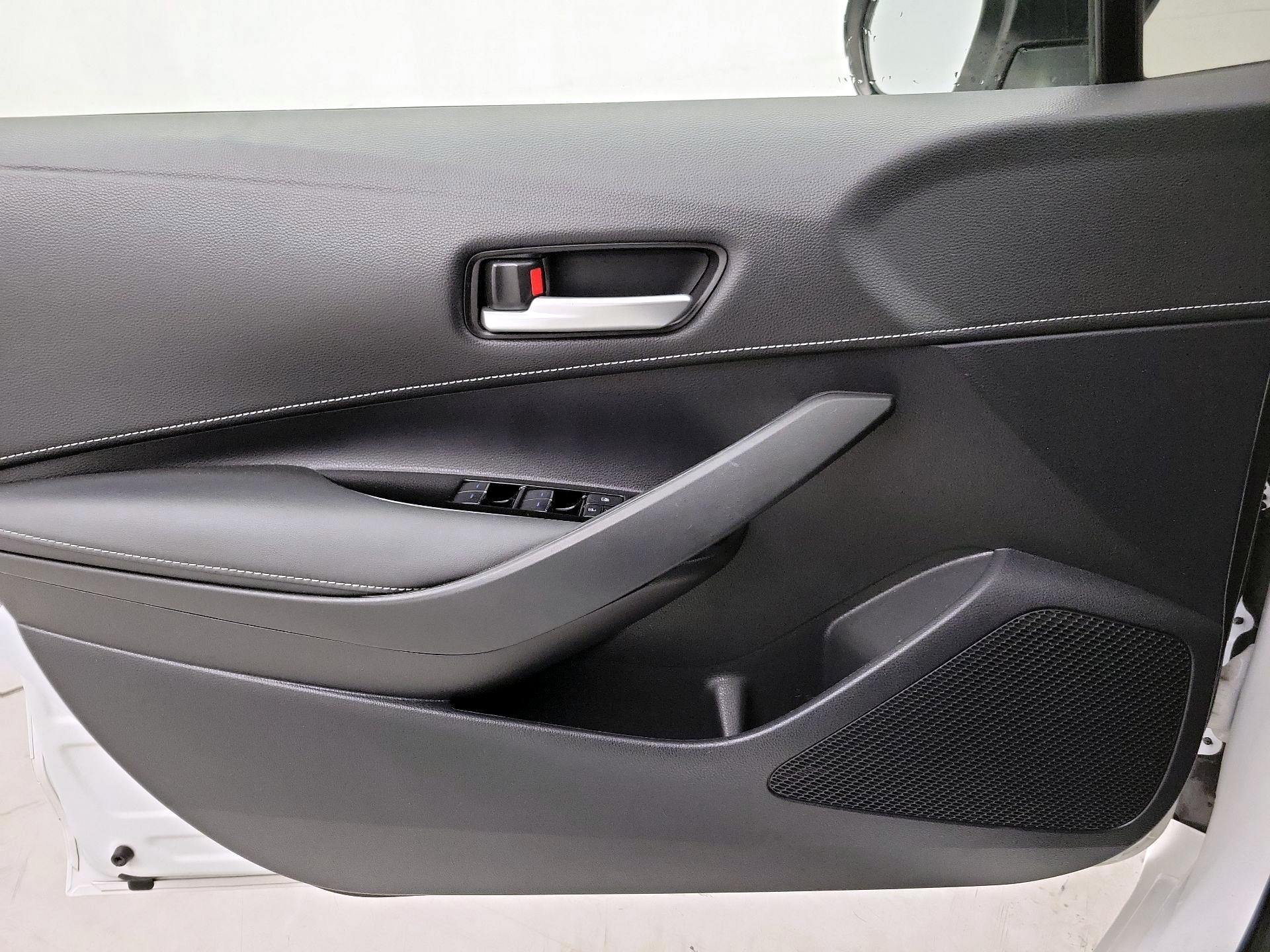 Thumbnail: 2022 Toyota Corolla - 12