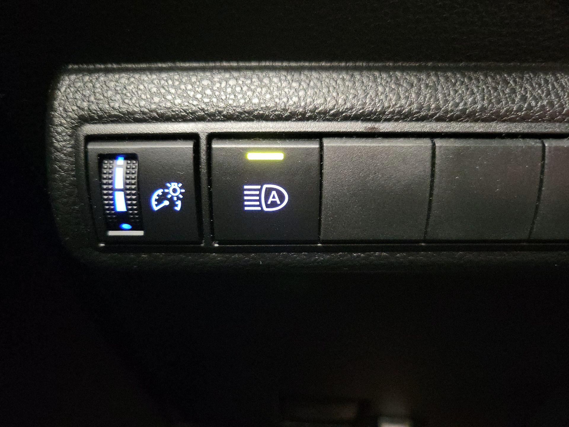 Thumbnail: 2022 Toyota Corolla - 13