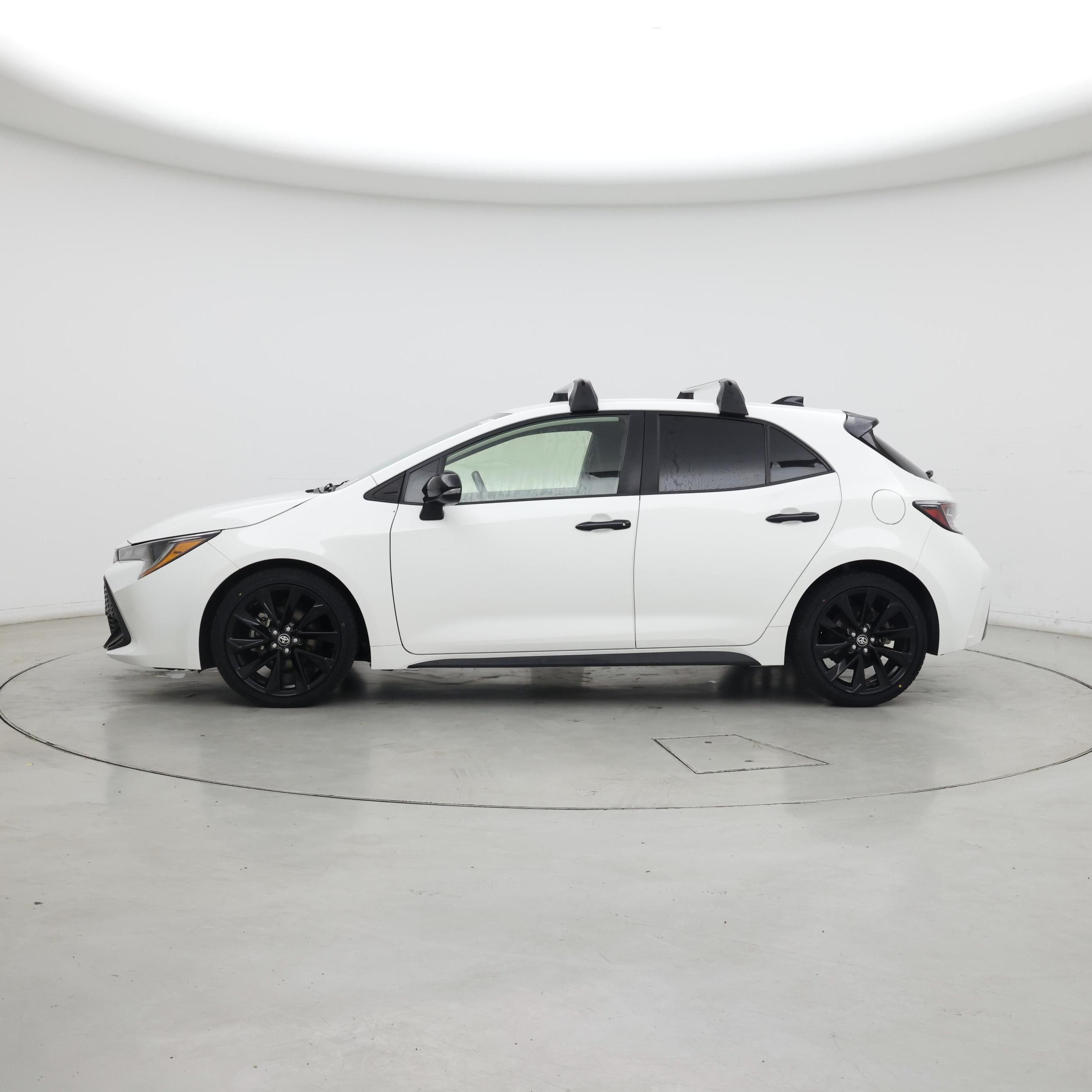 Thumbnail: 2022 Toyota Corolla - 3