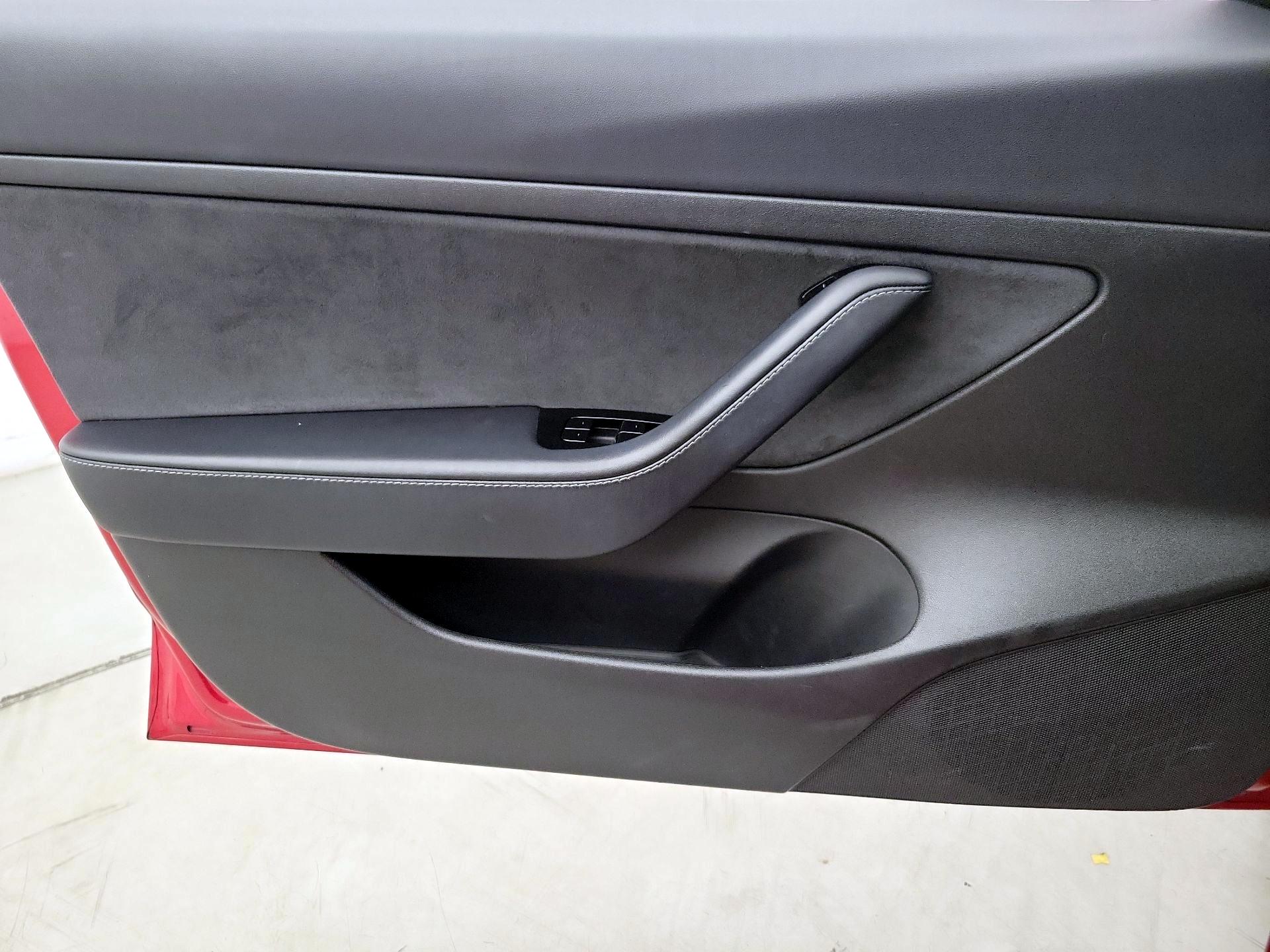 Thumbnail: 2020 Tesla Model 3 - 12