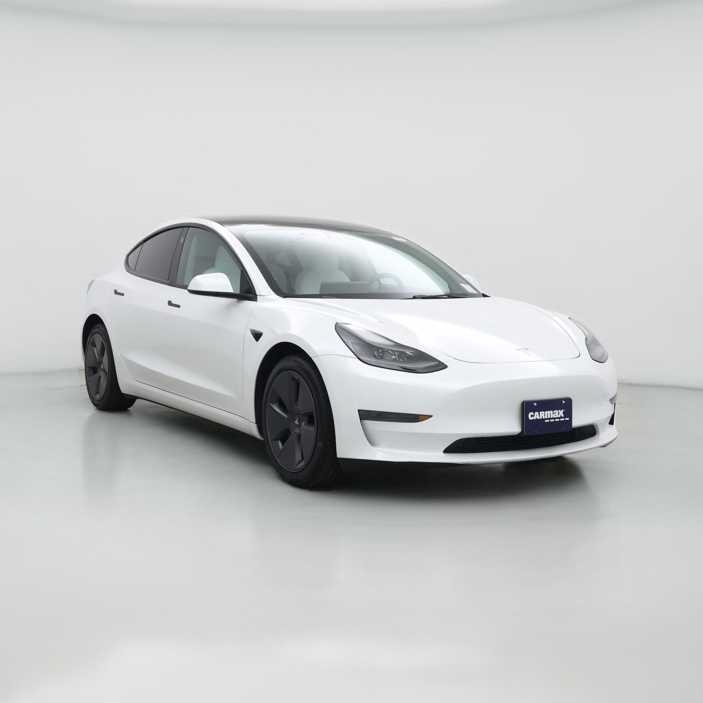 Thumbnail: 2023 Tesla Model 3 - 1
