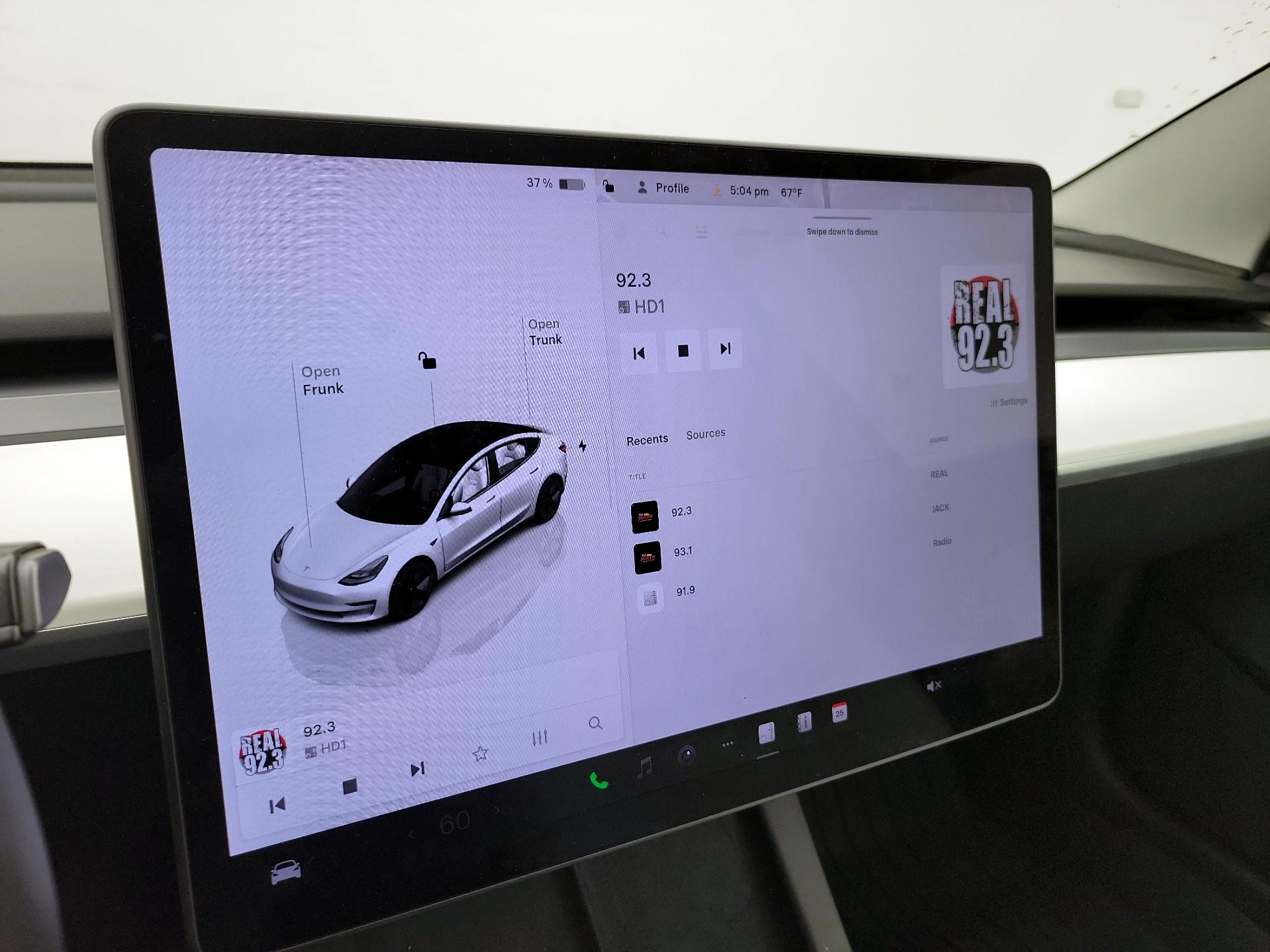 Thumbnail: 2023 Tesla Model 3 - 15