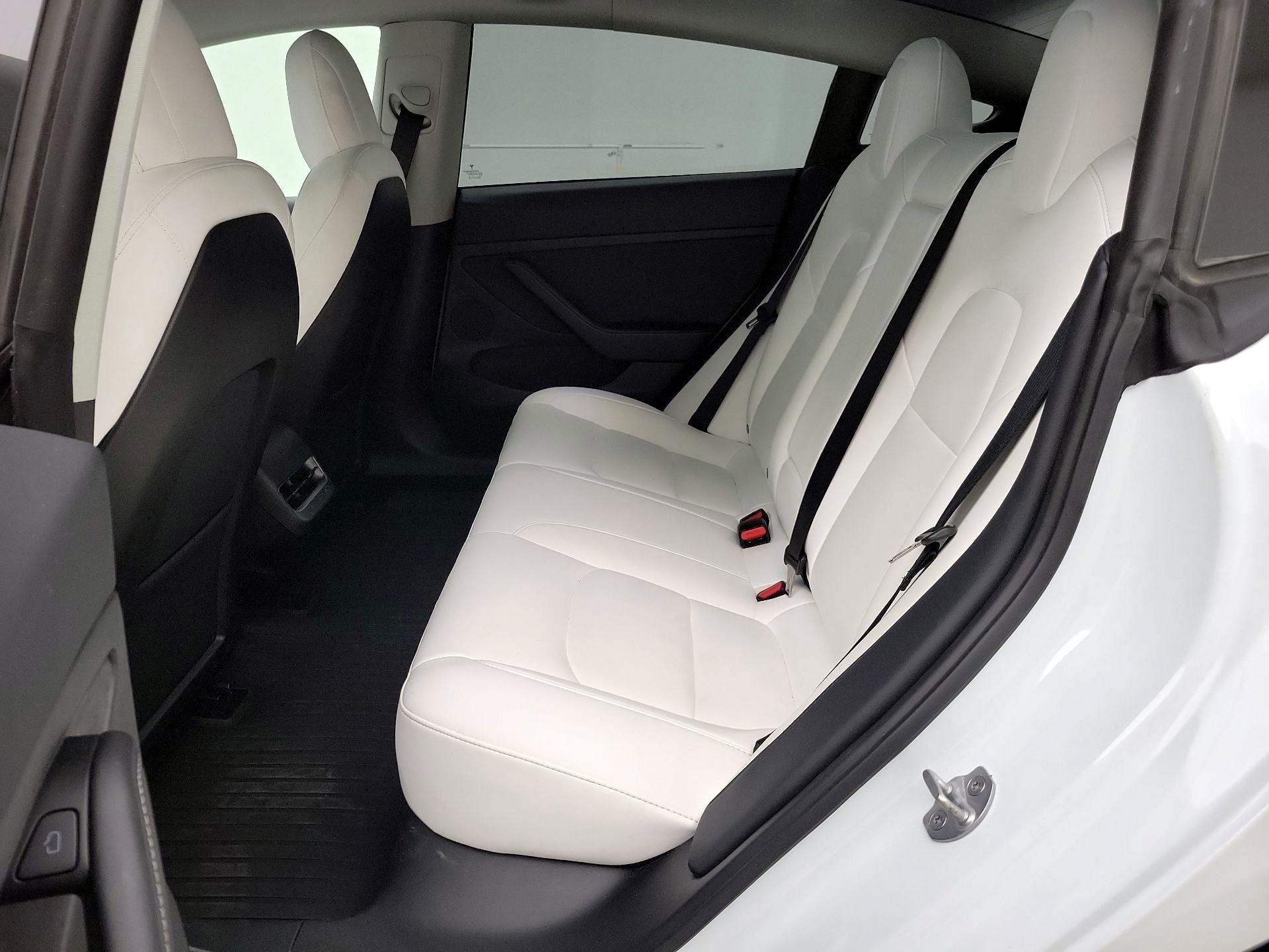 Thumbnail: 2023 Tesla Model 3 - 19