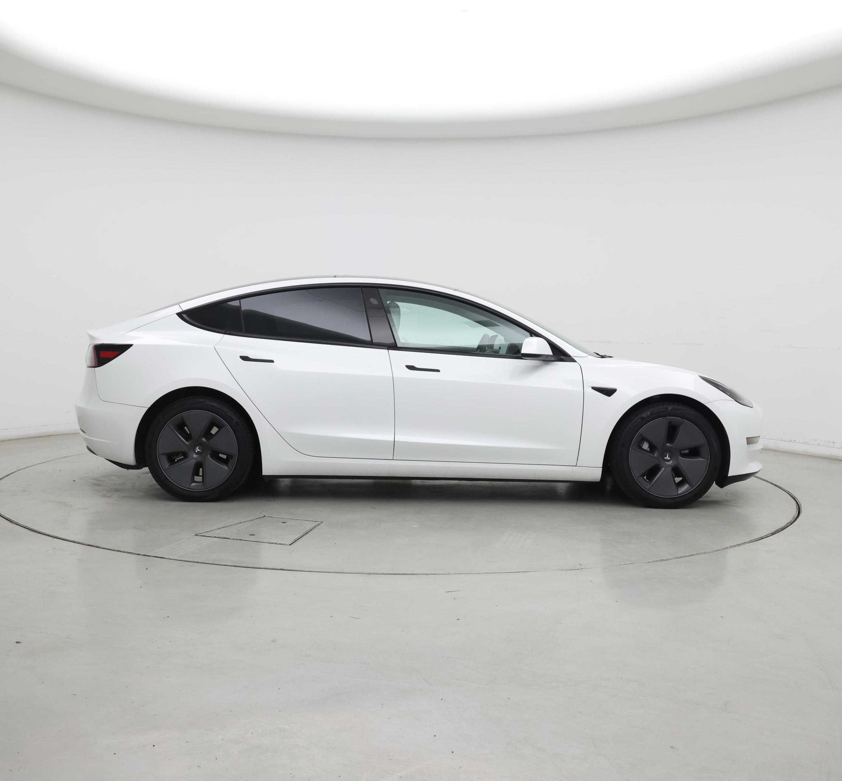 Thumbnail: 2023 Tesla Model 3 - 7