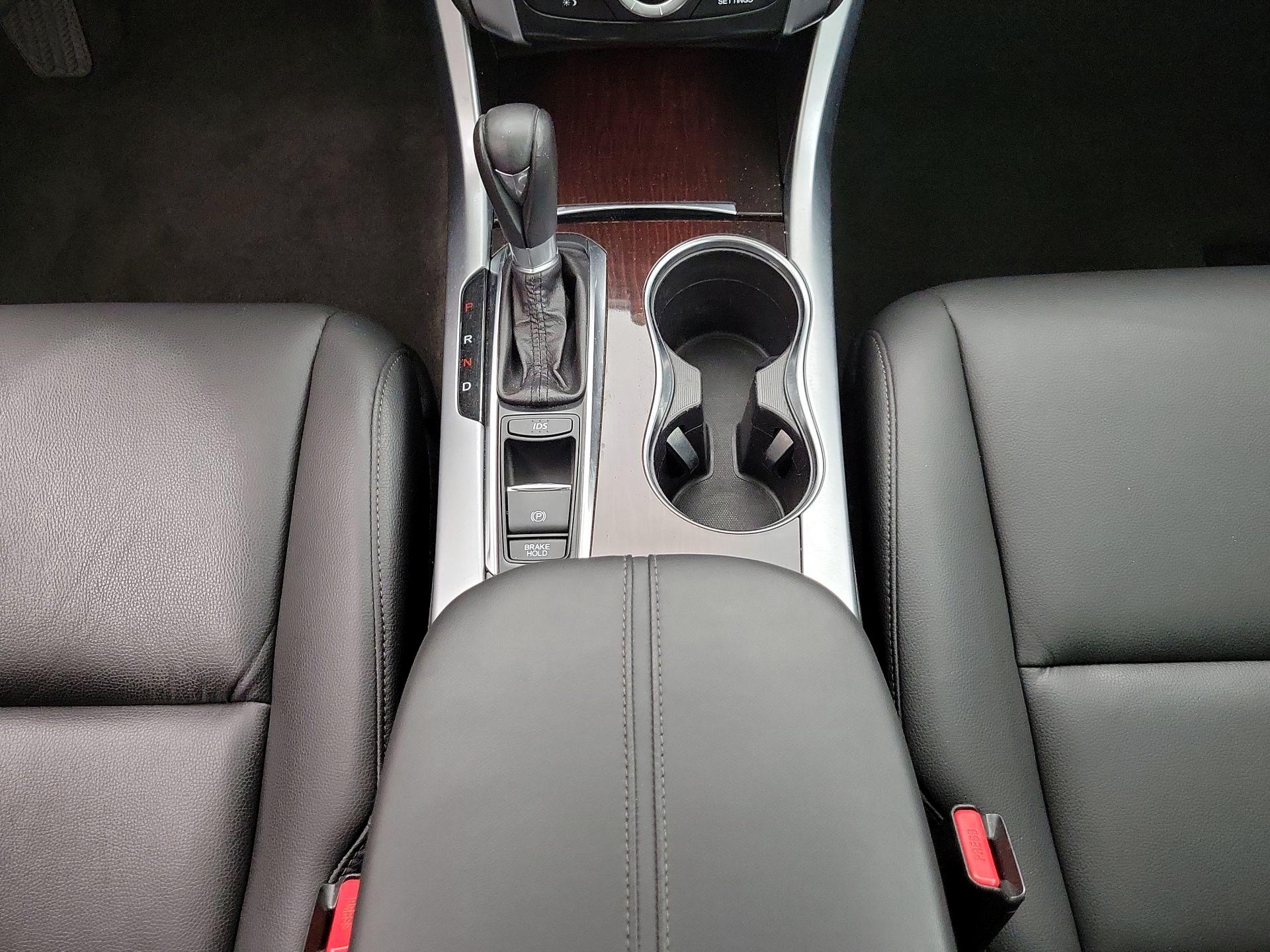 Thumbnail: 2015 Acura TLX - 17