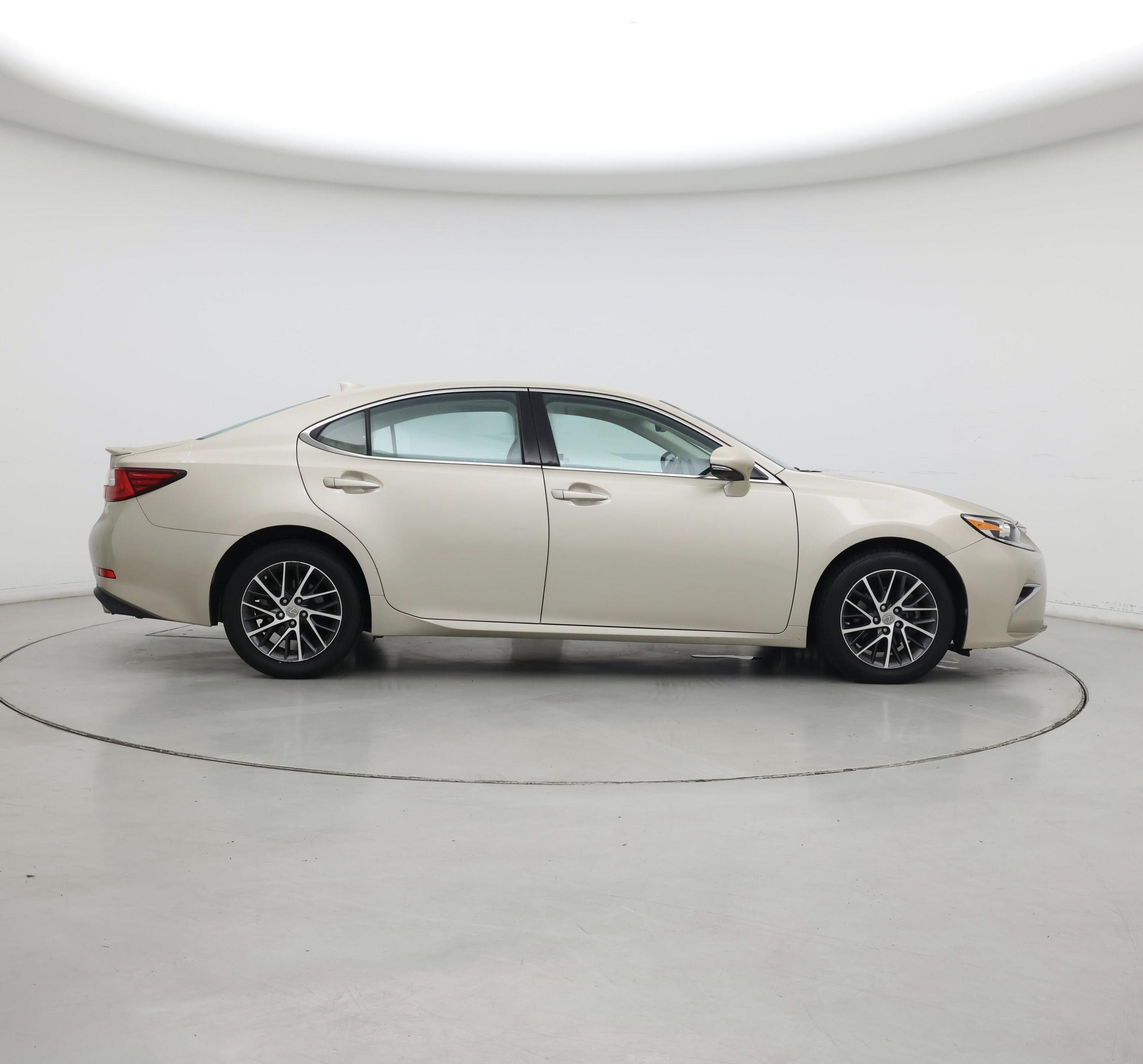Thumbnail: 2016 Lexus ES - 7