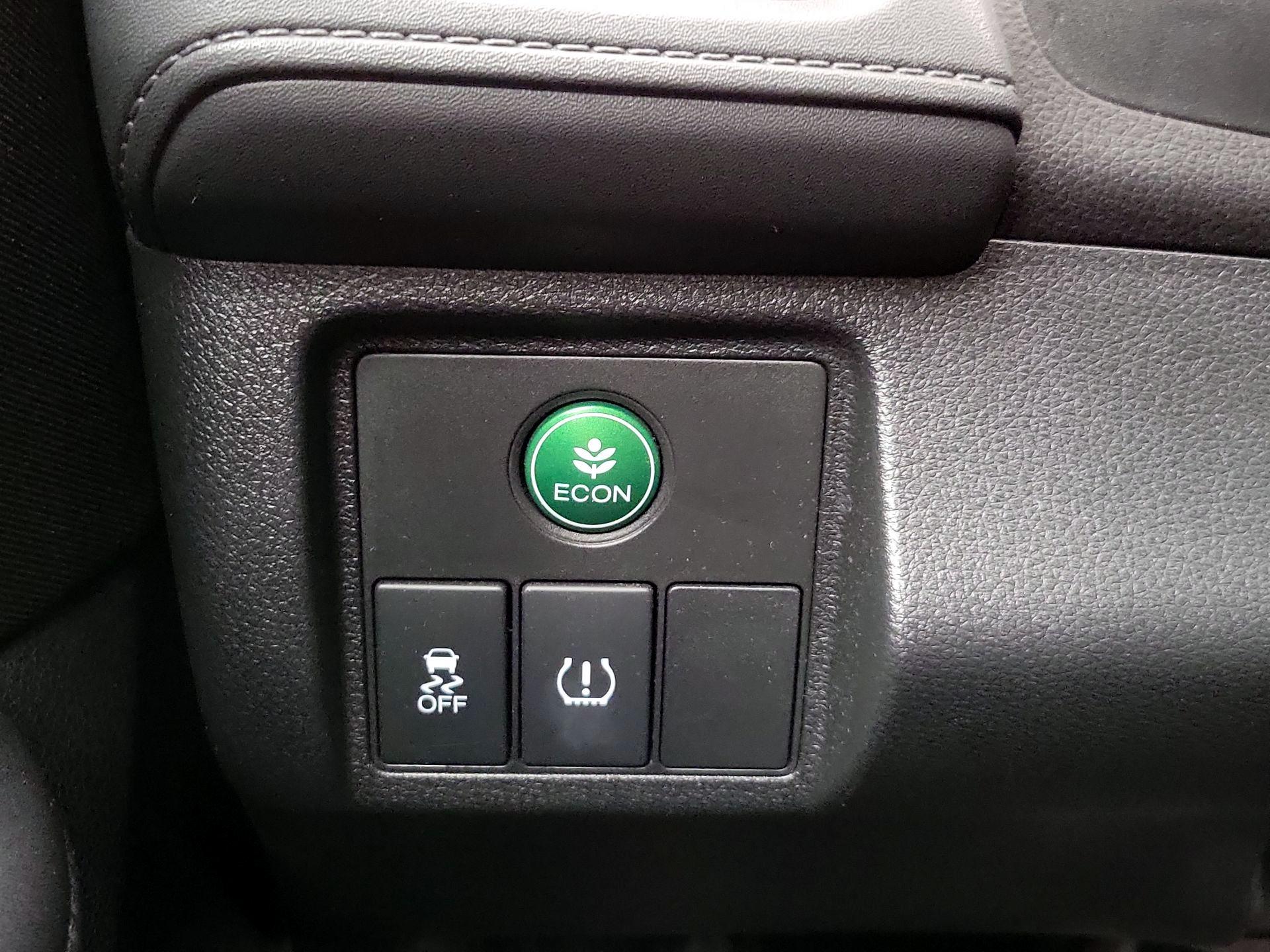 Thumbnail: 2016 Honda HR-V - 13