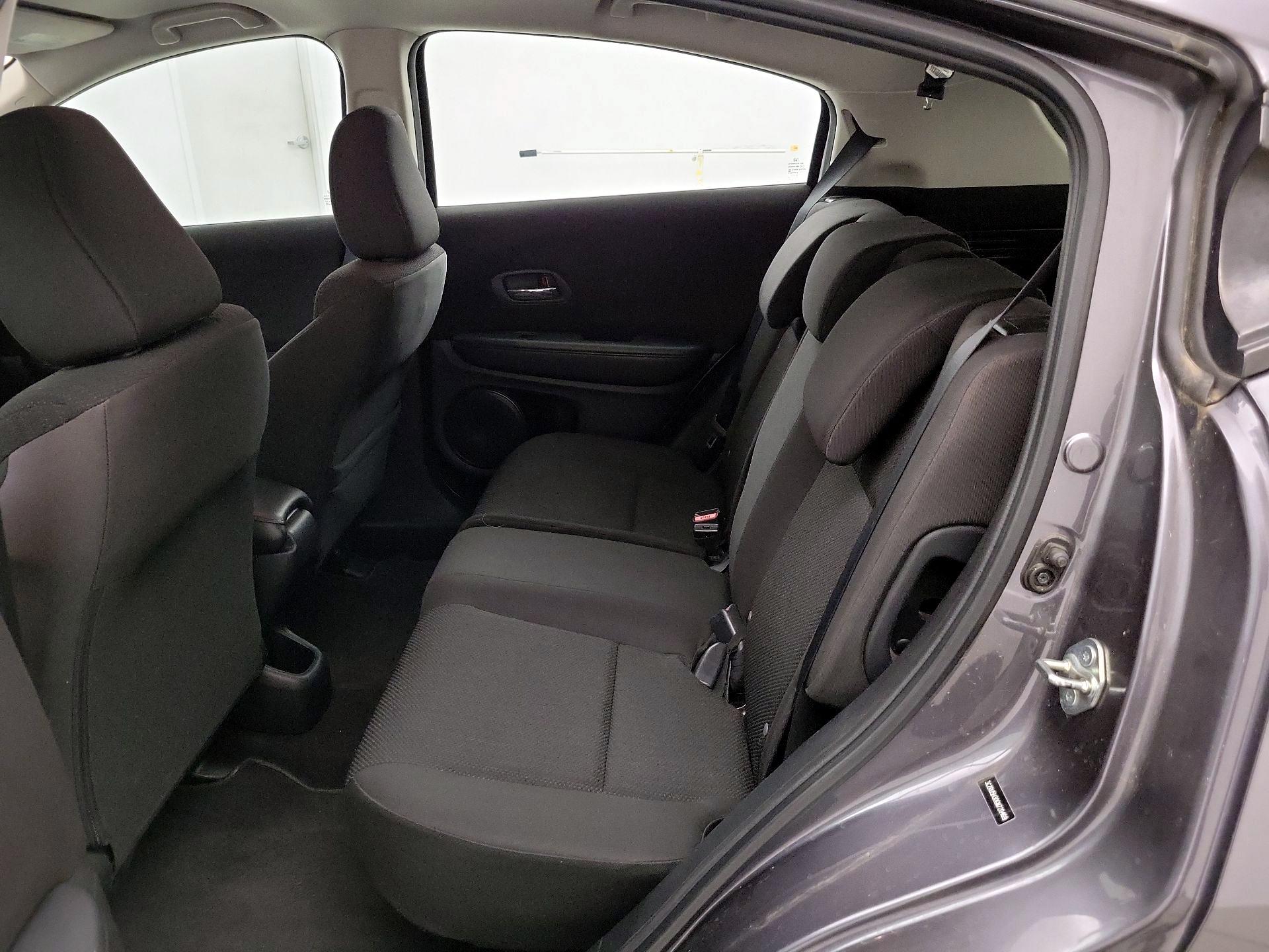 Thumbnail: 2016 Honda HR-V - 19