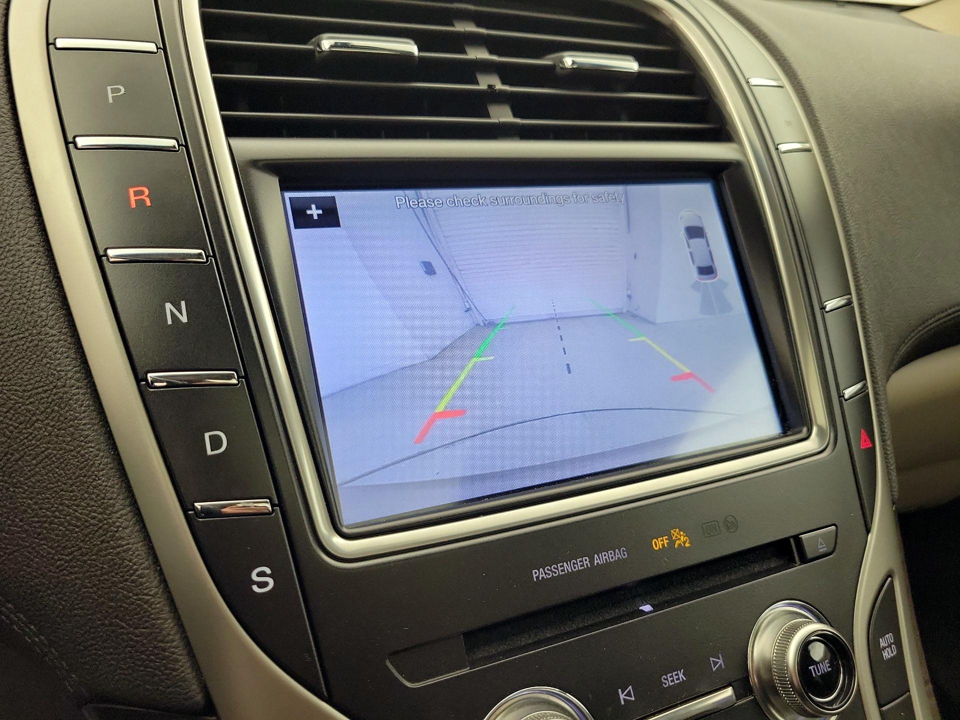 Thumbnail: 2019 Lincoln Nautilus - 15