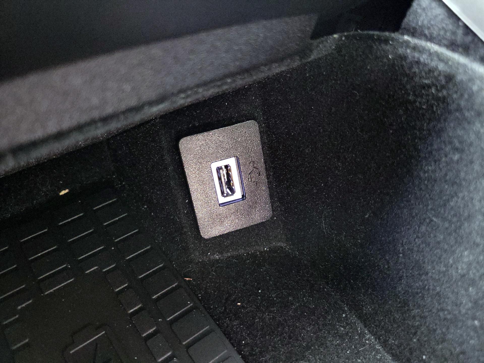 Thumbnail: 2019 Lincoln Nautilus - 19