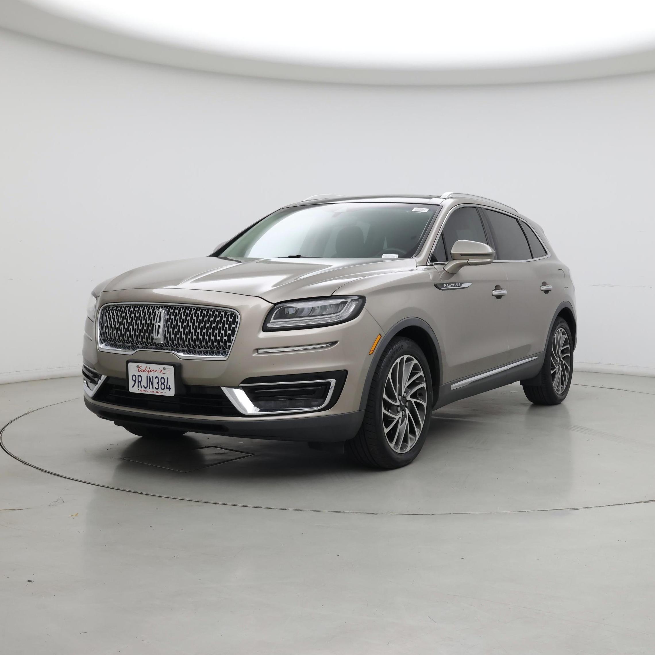 Thumbnail: 2019 Lincoln Nautilus - 4