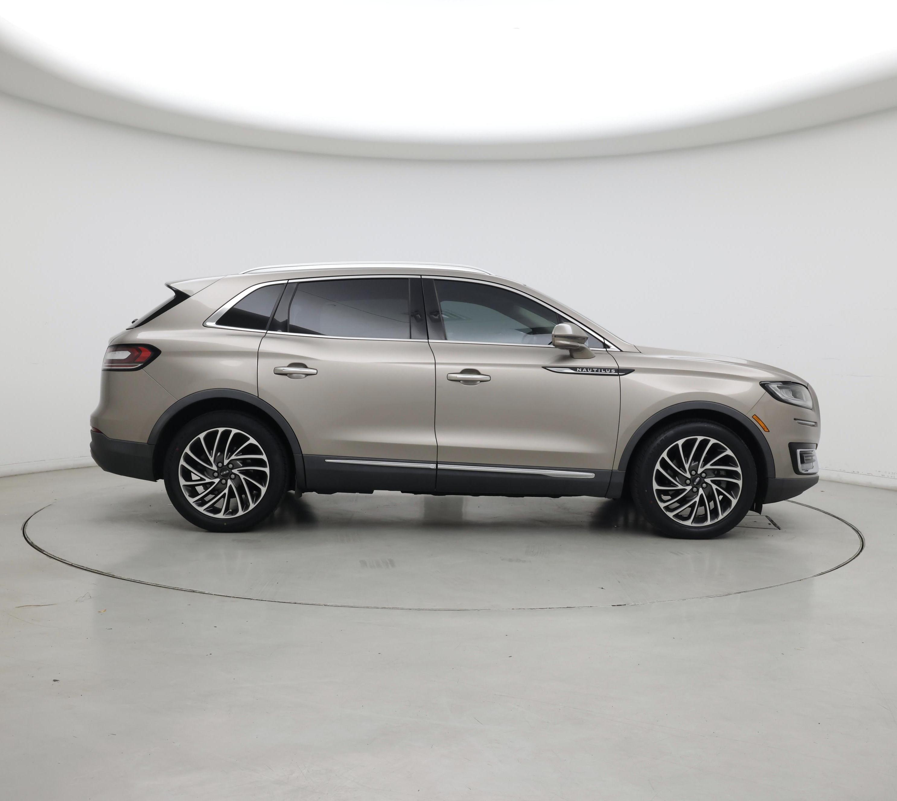 Thumbnail: 2019 Lincoln Nautilus - 7