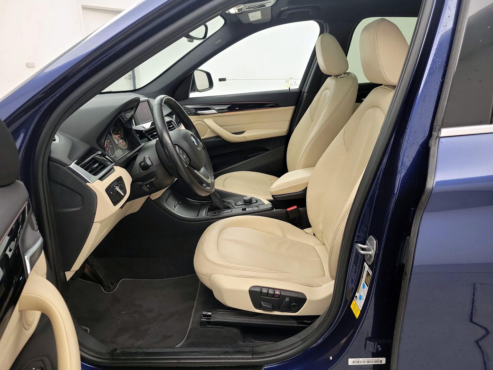 Thumbnail: 2018 BMW X1 - 11