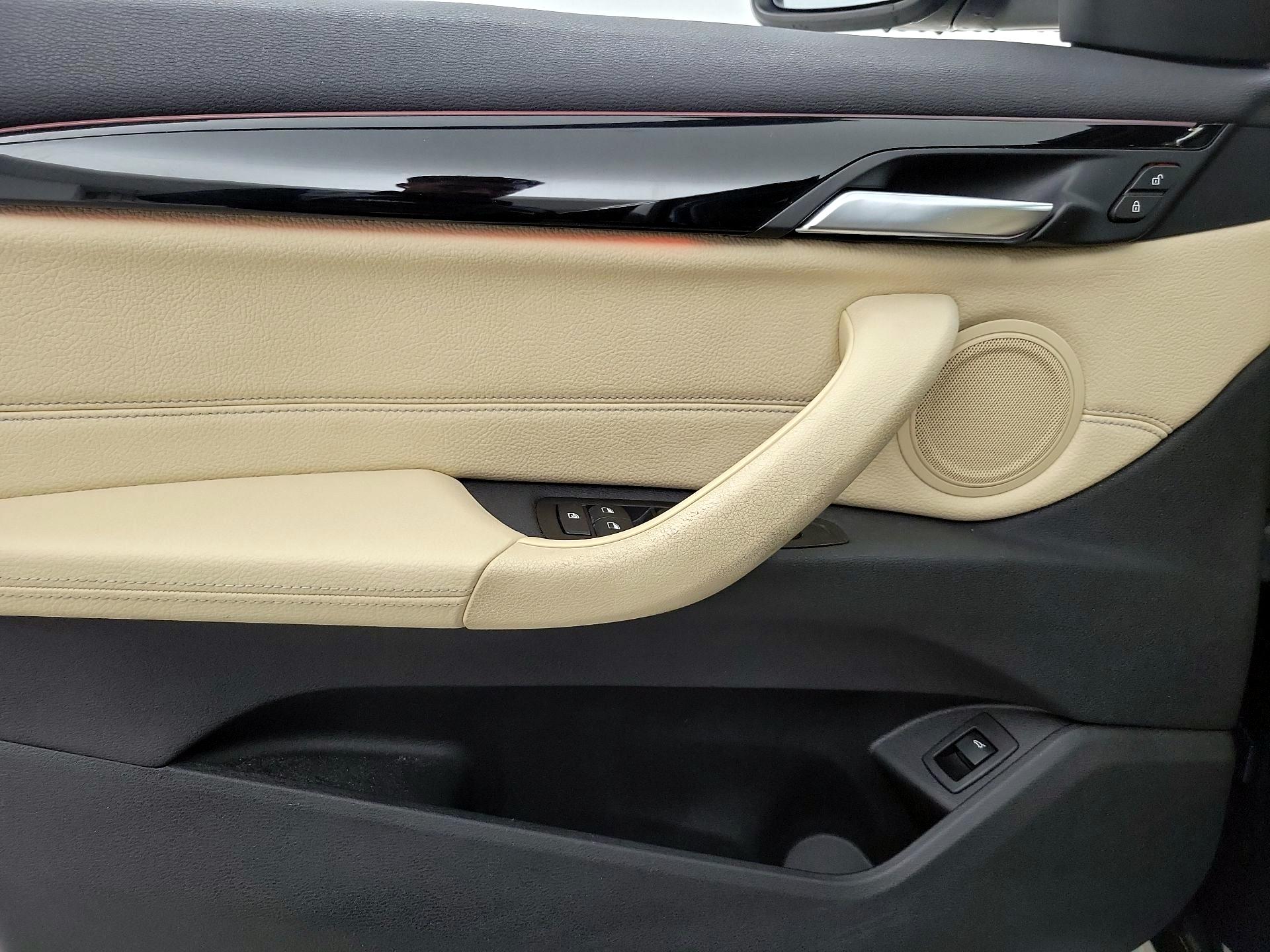 Thumbnail: 2018 BMW X1 - 12