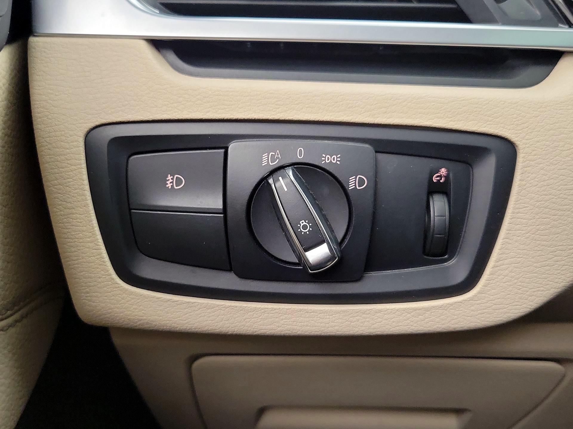 Thumbnail: 2018 BMW X1 - 13