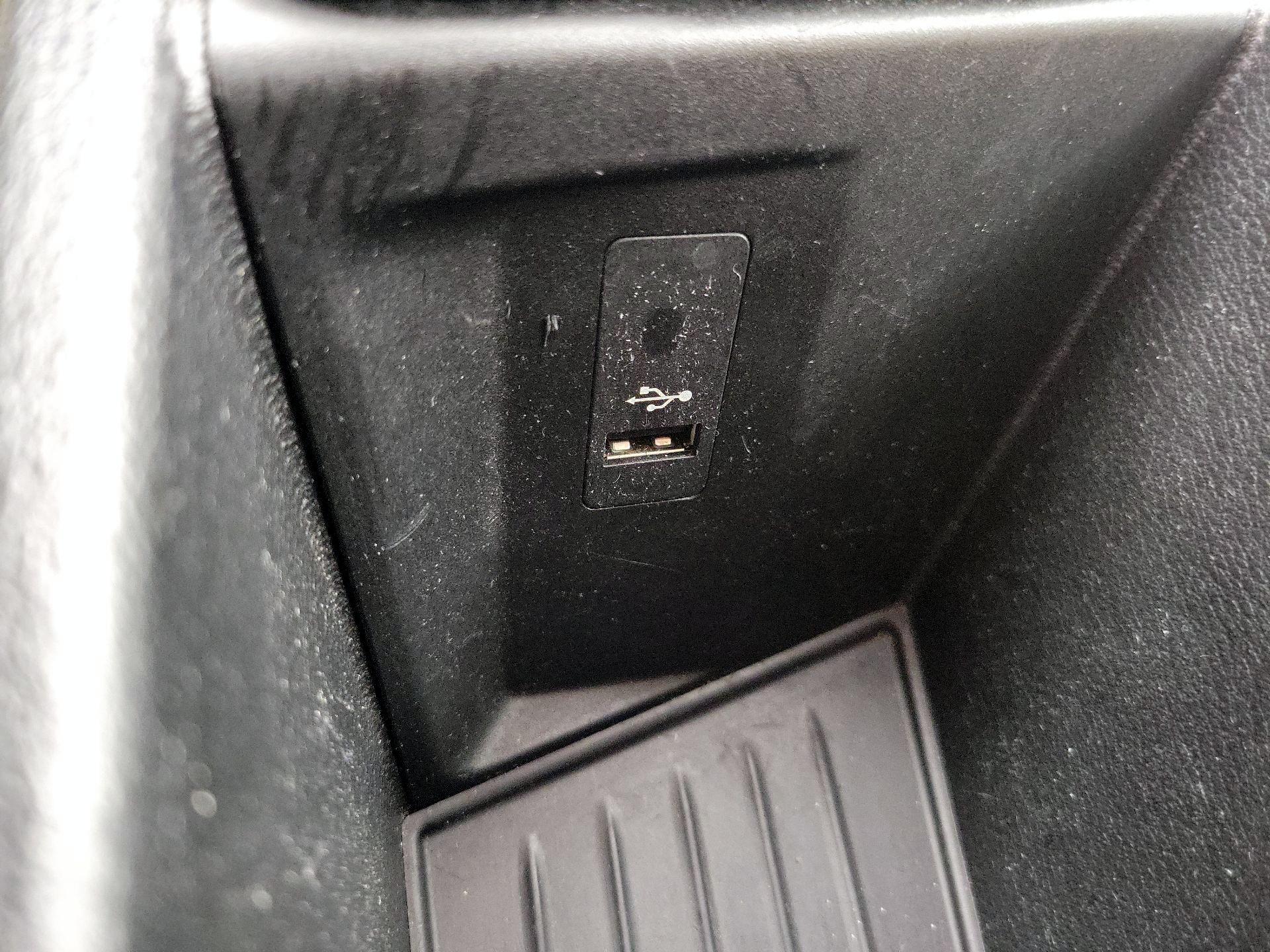 Thumbnail: 2018 BMW X1 - 18