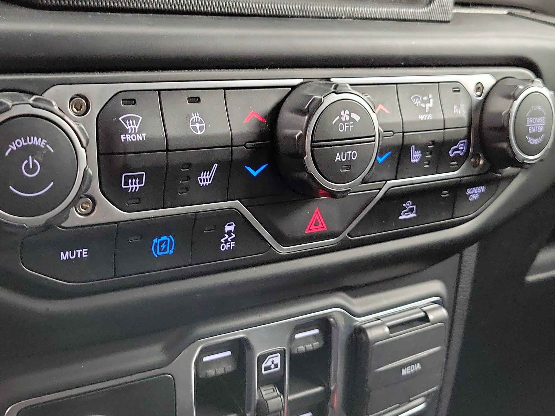 Thumbnail: 2023 Jeep Wrangler - 17