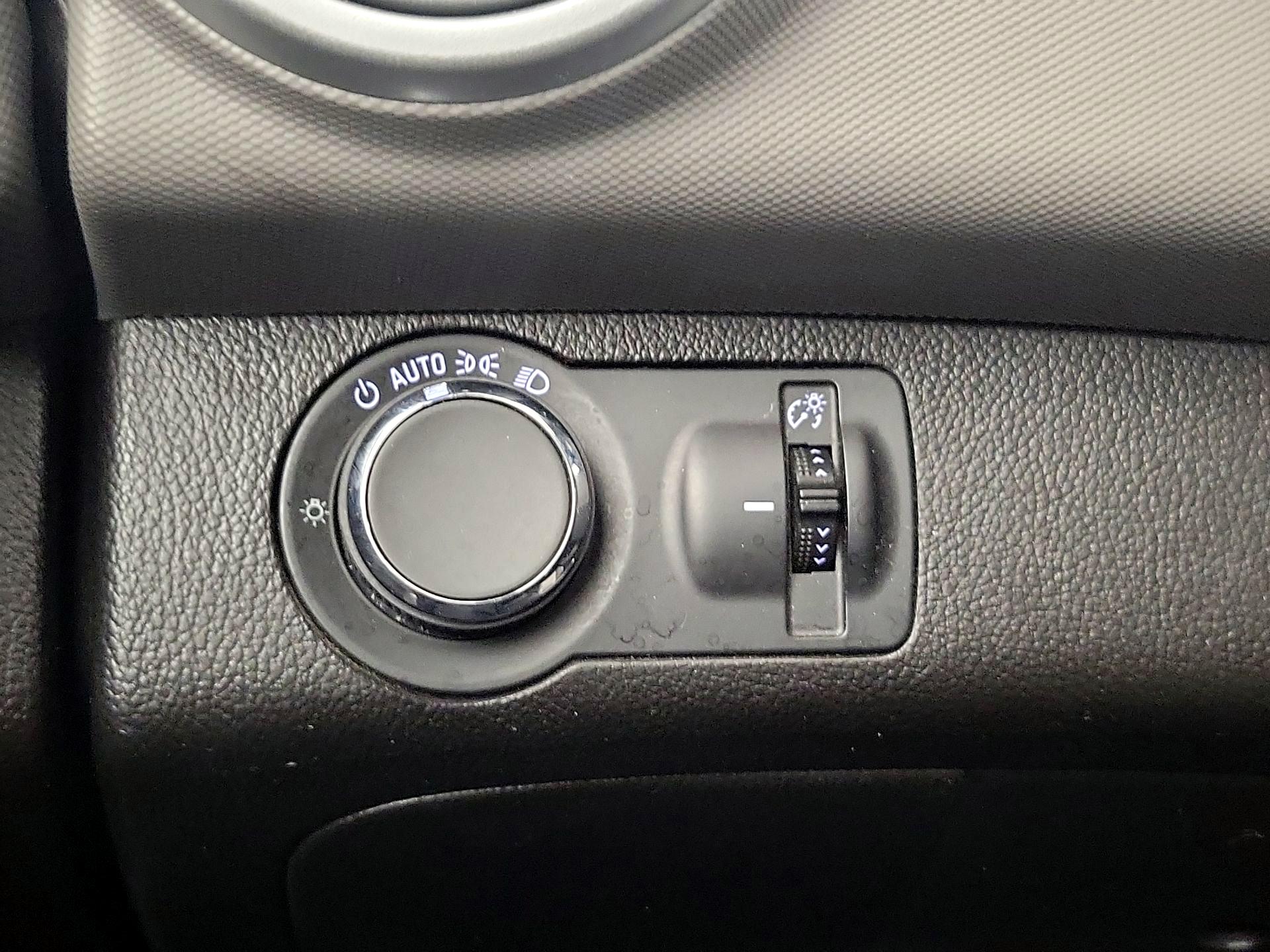 Thumbnail: 2020 Chevrolet Sonic - 13