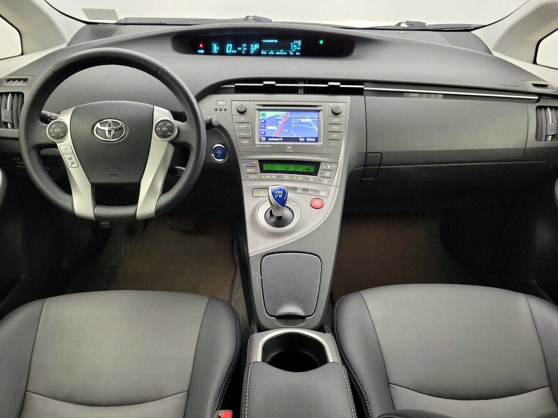 Thumbnail: 2015 Toyota Prius - 9