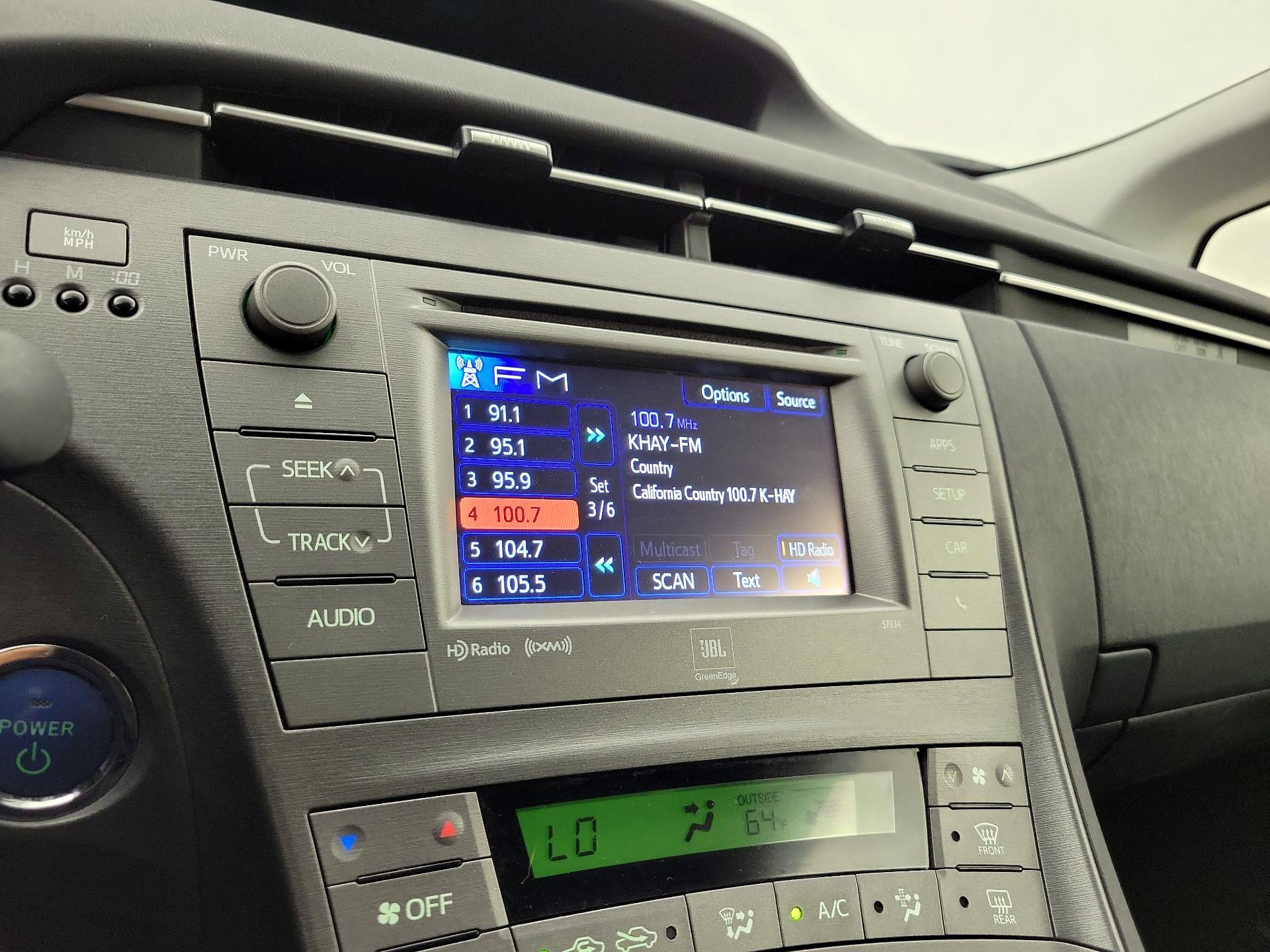 Thumbnail: 2015 Toyota Prius - 16