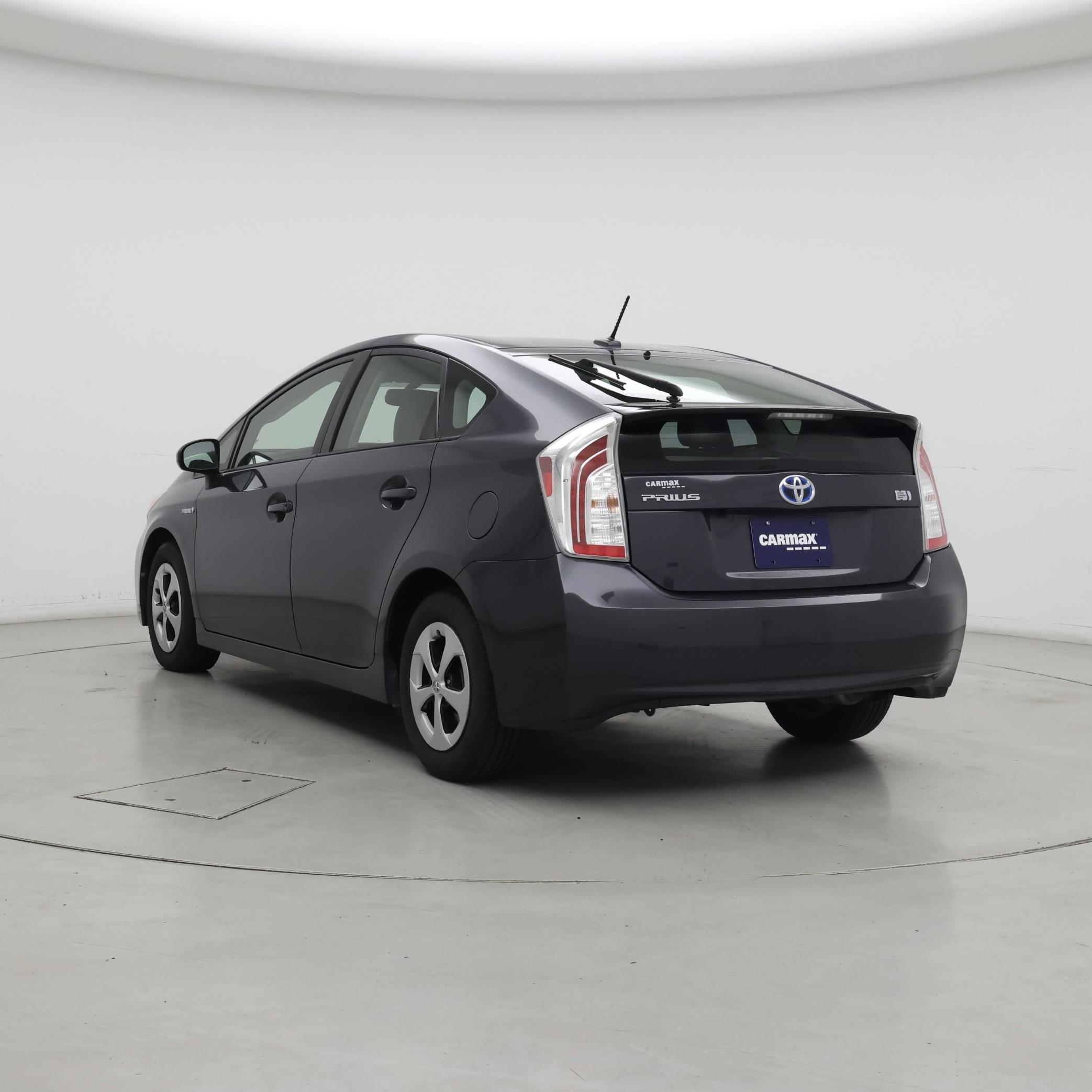 Thumbnail: 2015 Toyota Prius - 2