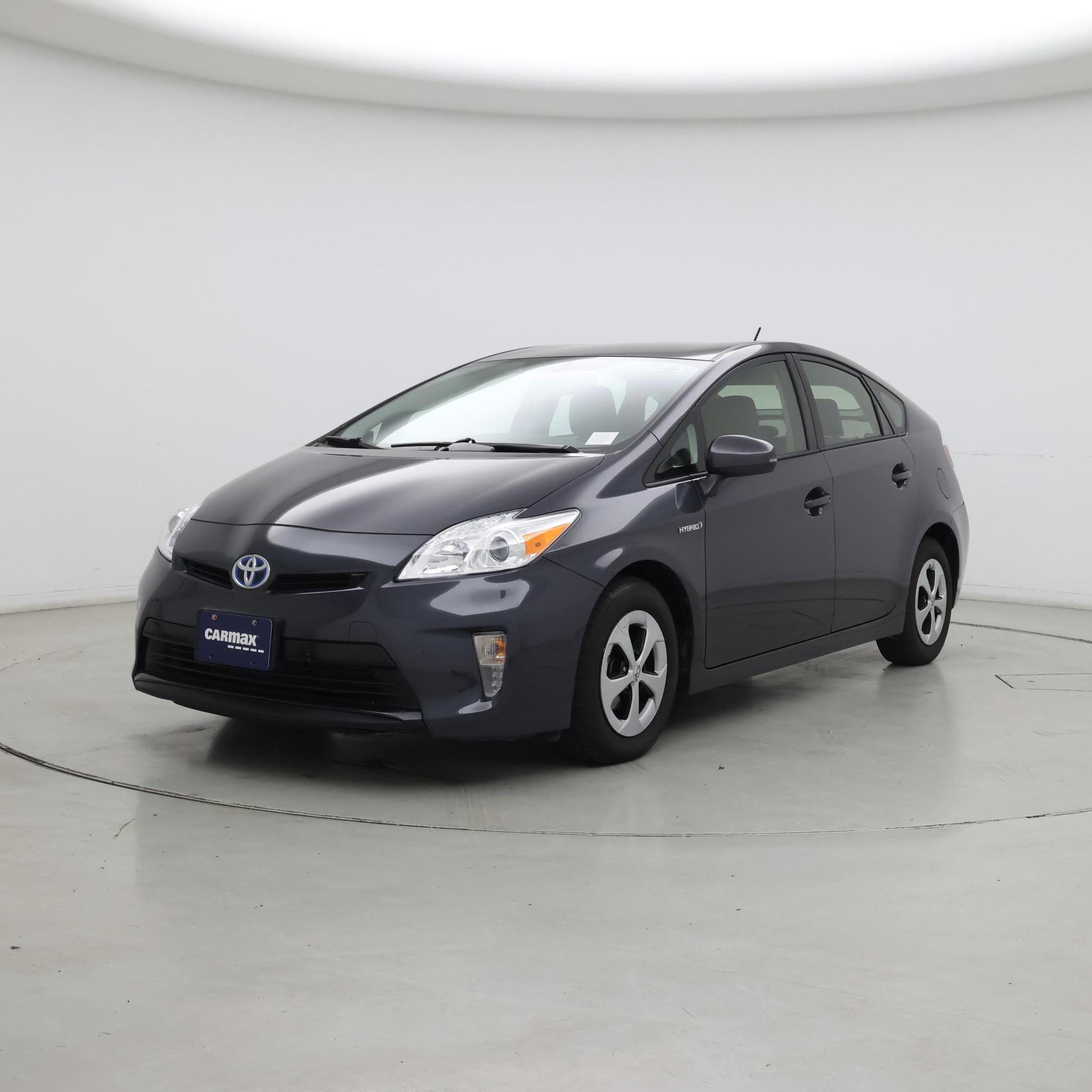 Thumbnail: 2015 Toyota Prius - 4