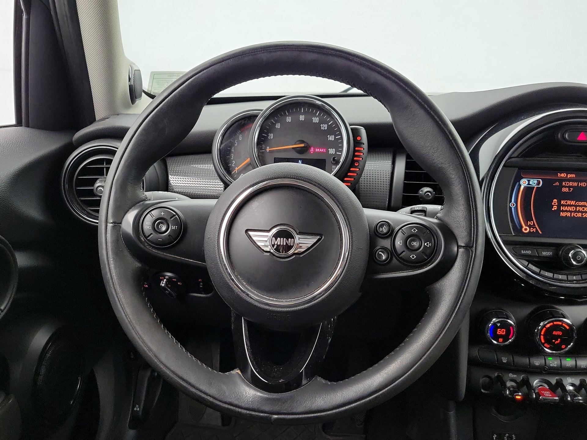 Thumbnail: 2017 MINI Cooper Hardtop - 10