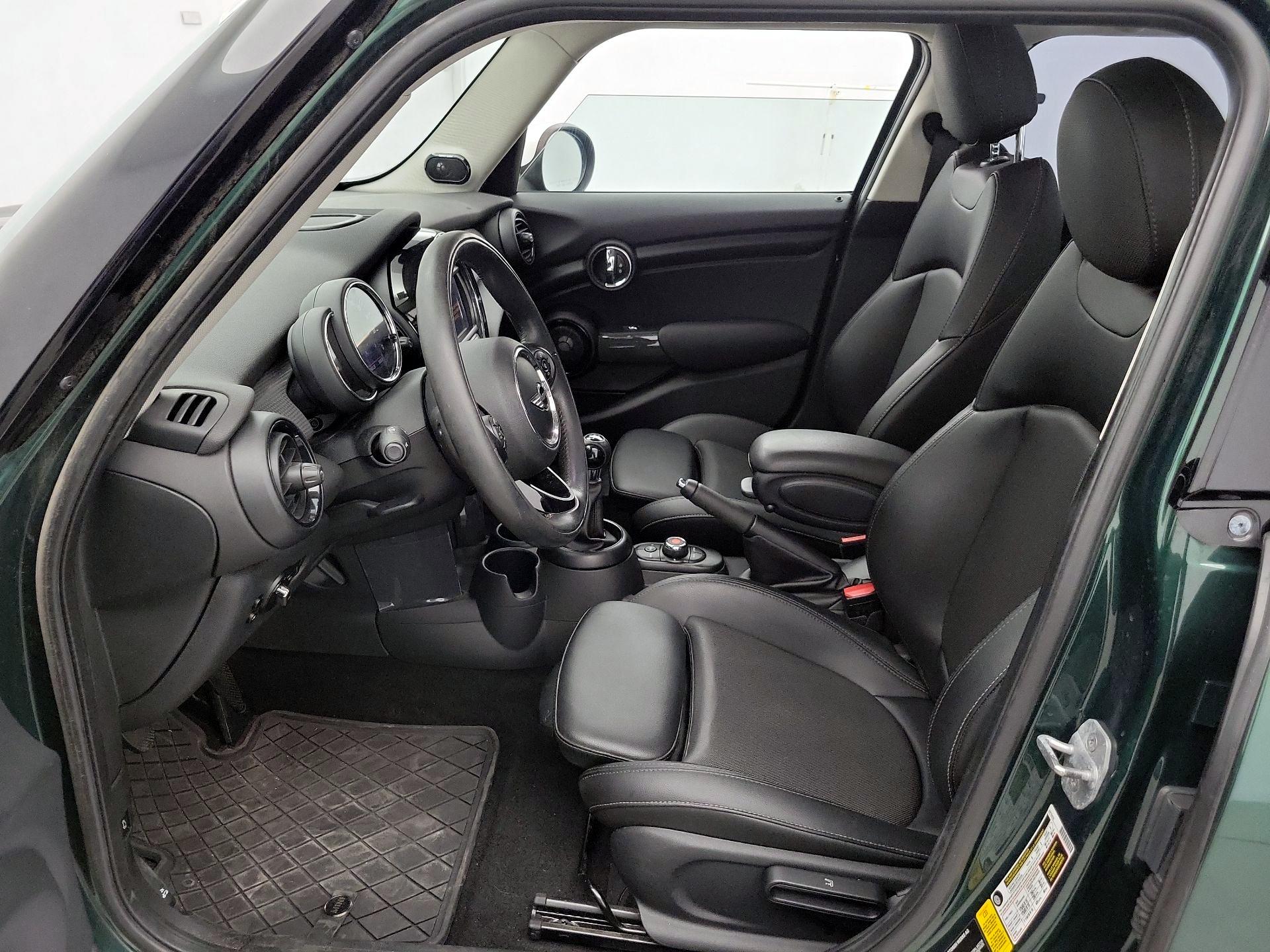 Thumbnail: 2017 MINI Cooper Hardtop - 11