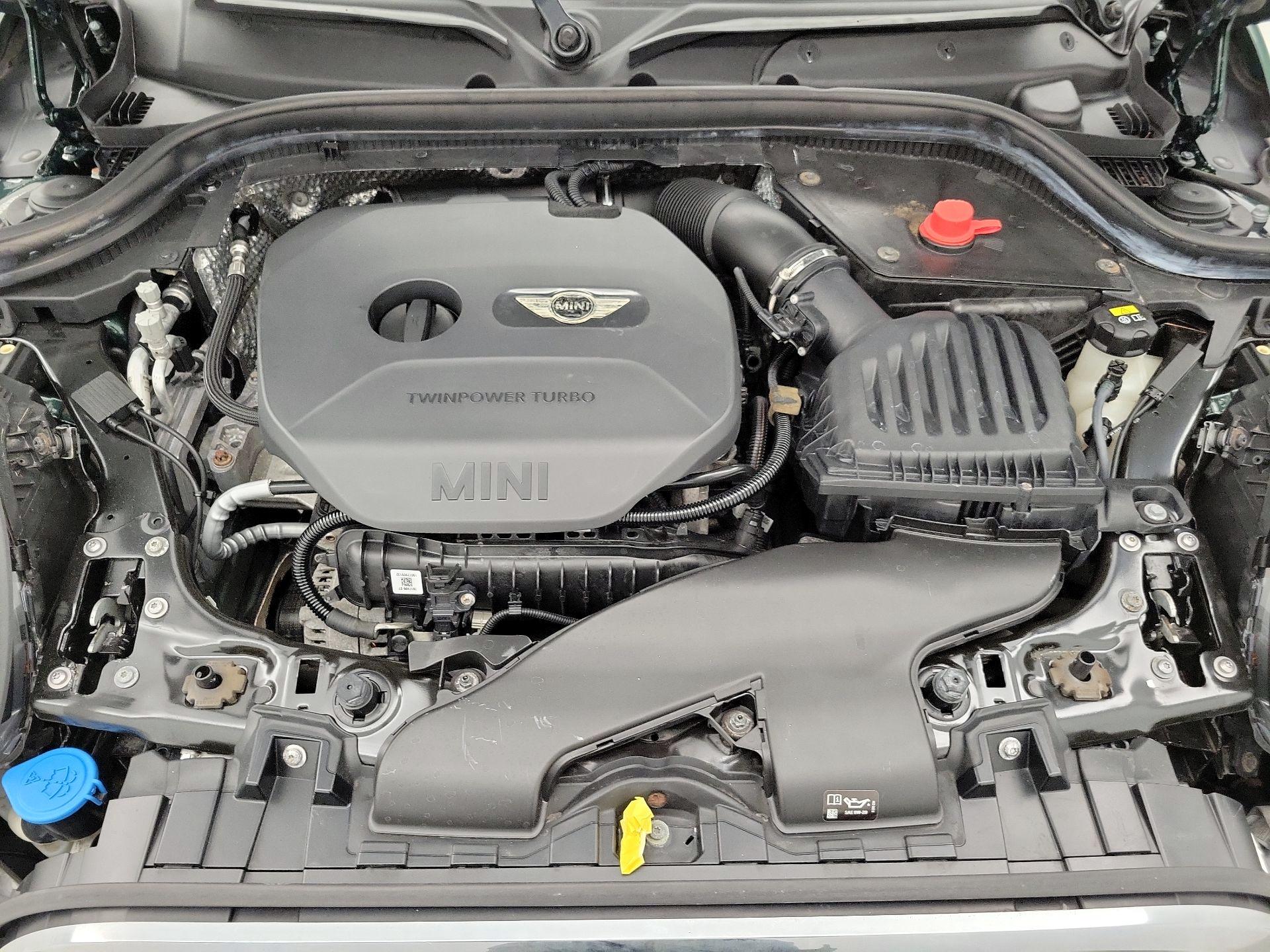 Thumbnail: 2017 MINI Cooper Hardtop - 20