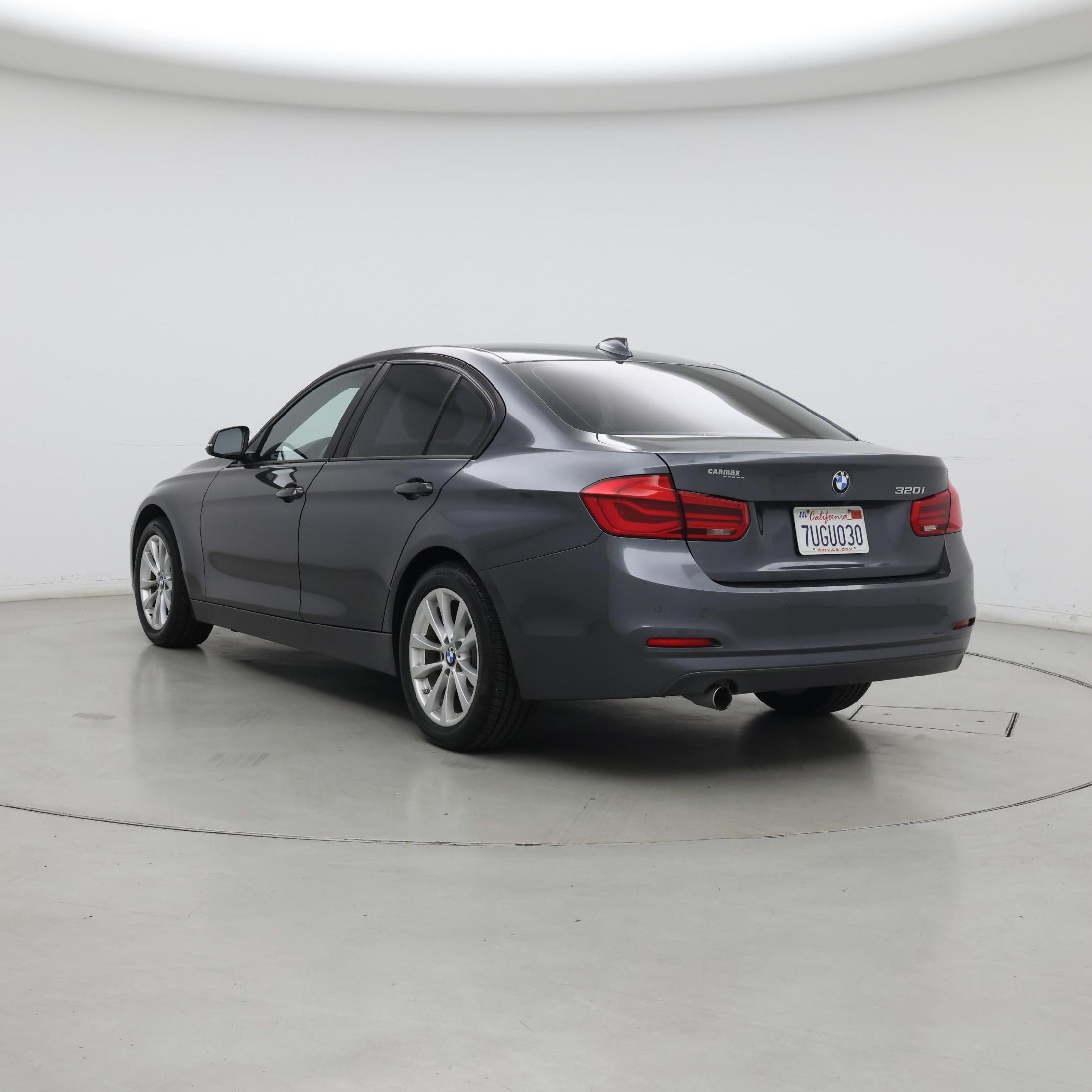 Thumbnail: 2016 BMW 3 Series - 2