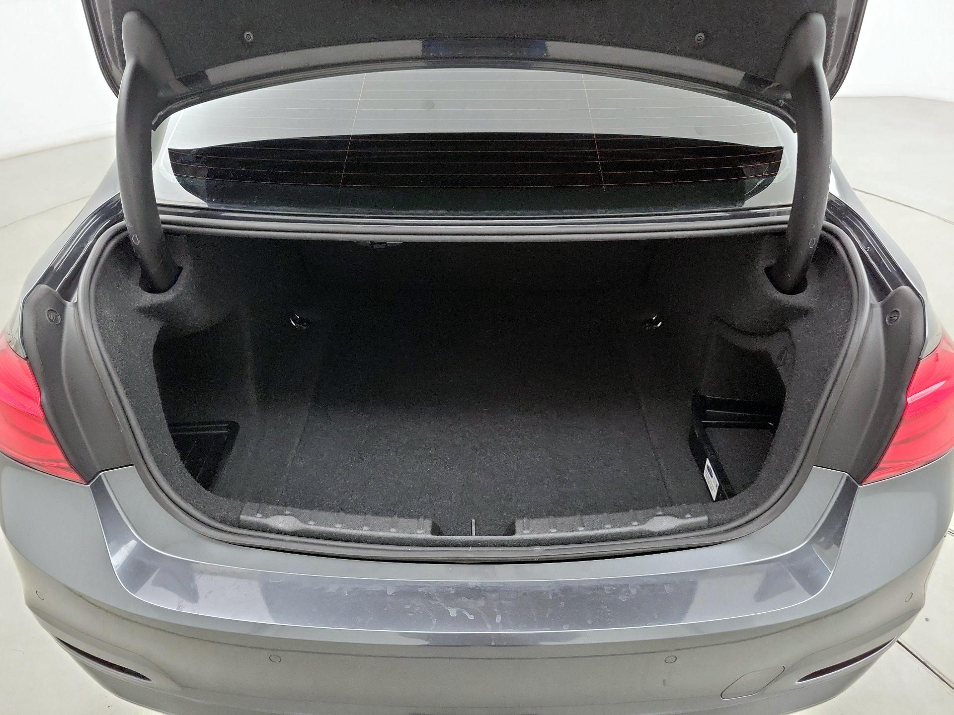 Thumbnail: 2016 BMW 3 Series - 20