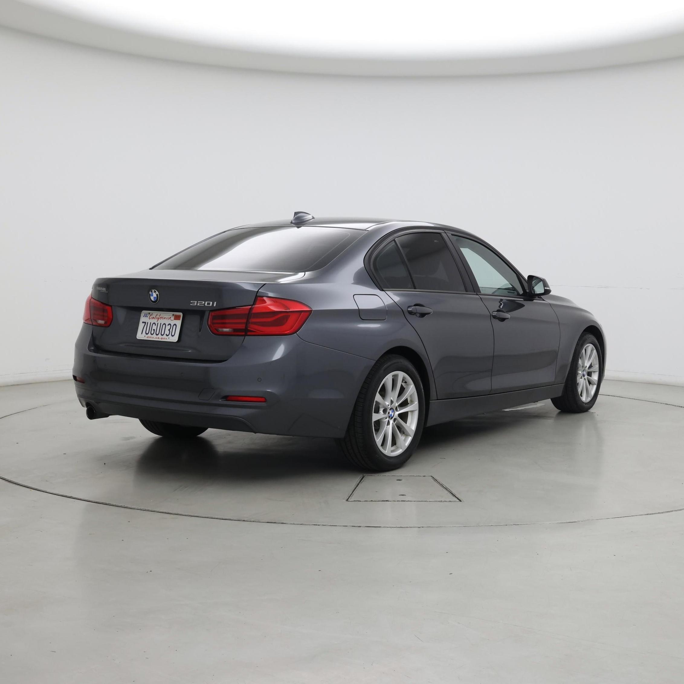 Thumbnail: 2016 BMW 3 Series - 8