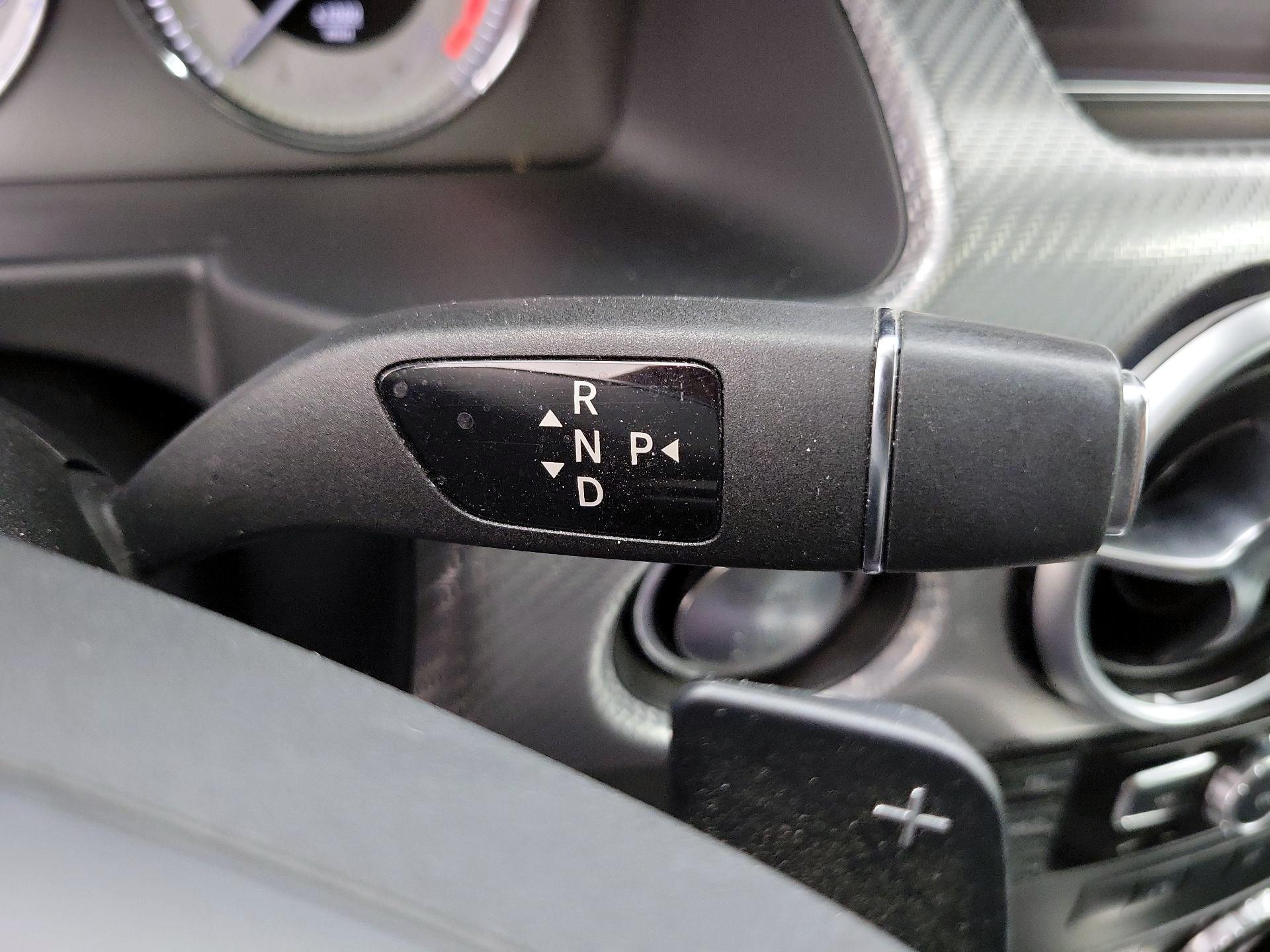 Thumbnail: 2015 Mercedes-Benz GLK - 18