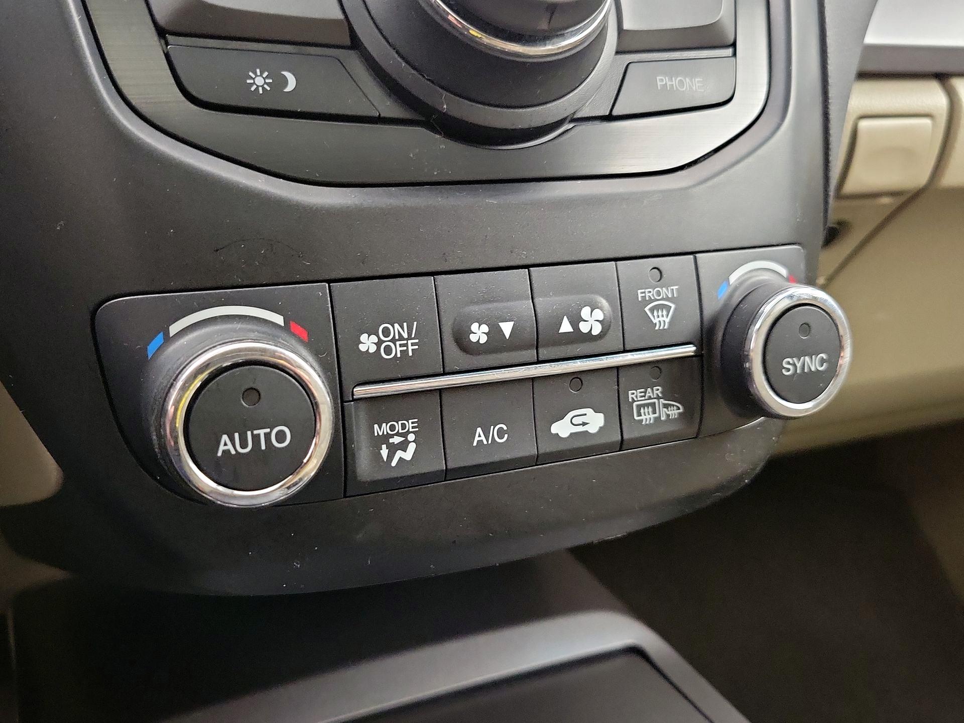 Thumbnail: 2015 Acura RDX - 17