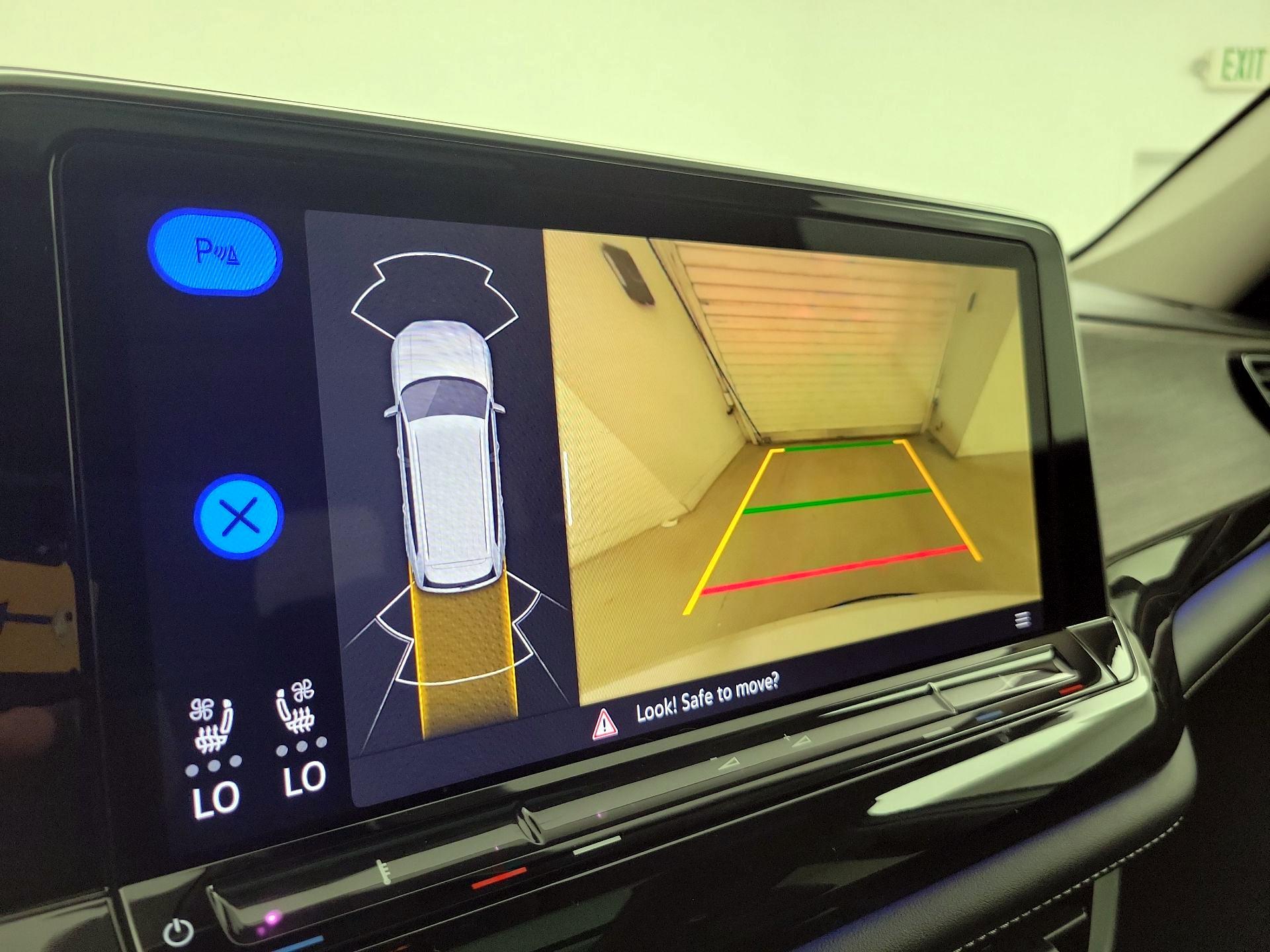 Thumbnail: 2024 Volkswagen Atlas - 15