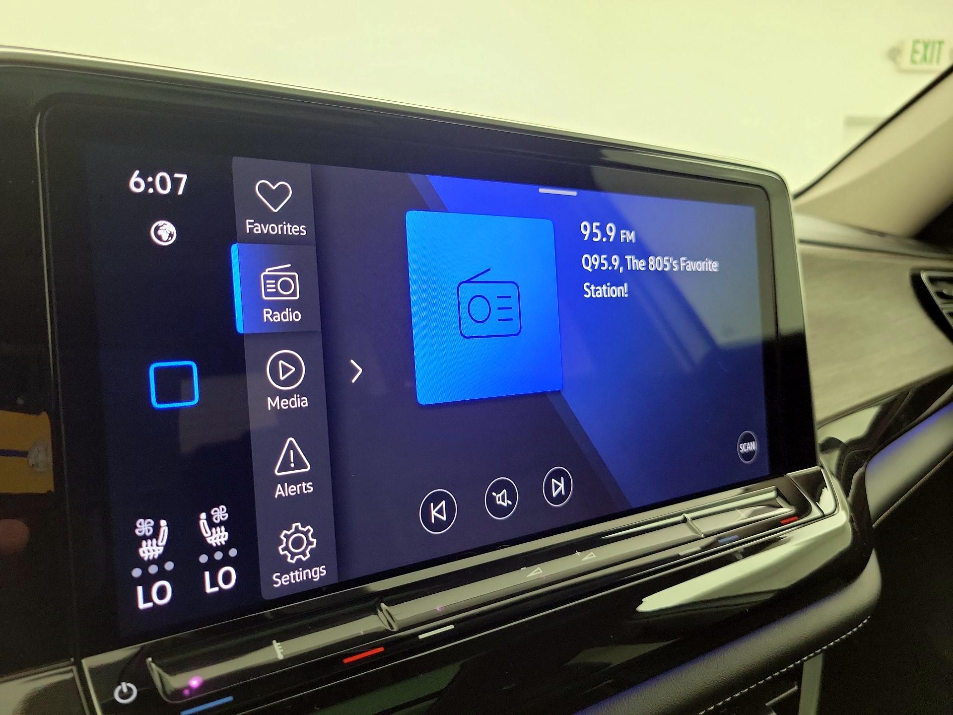 Thumbnail: 2024 Volkswagen Atlas - 16