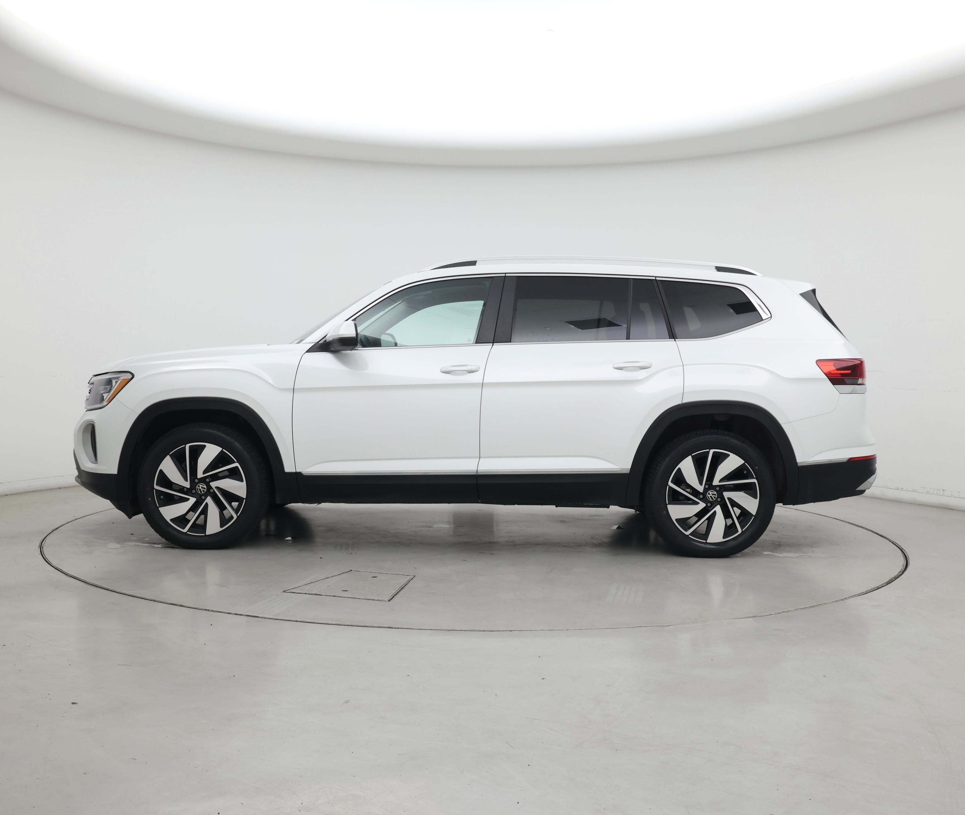 Thumbnail: 2024 Volkswagen Atlas - 3