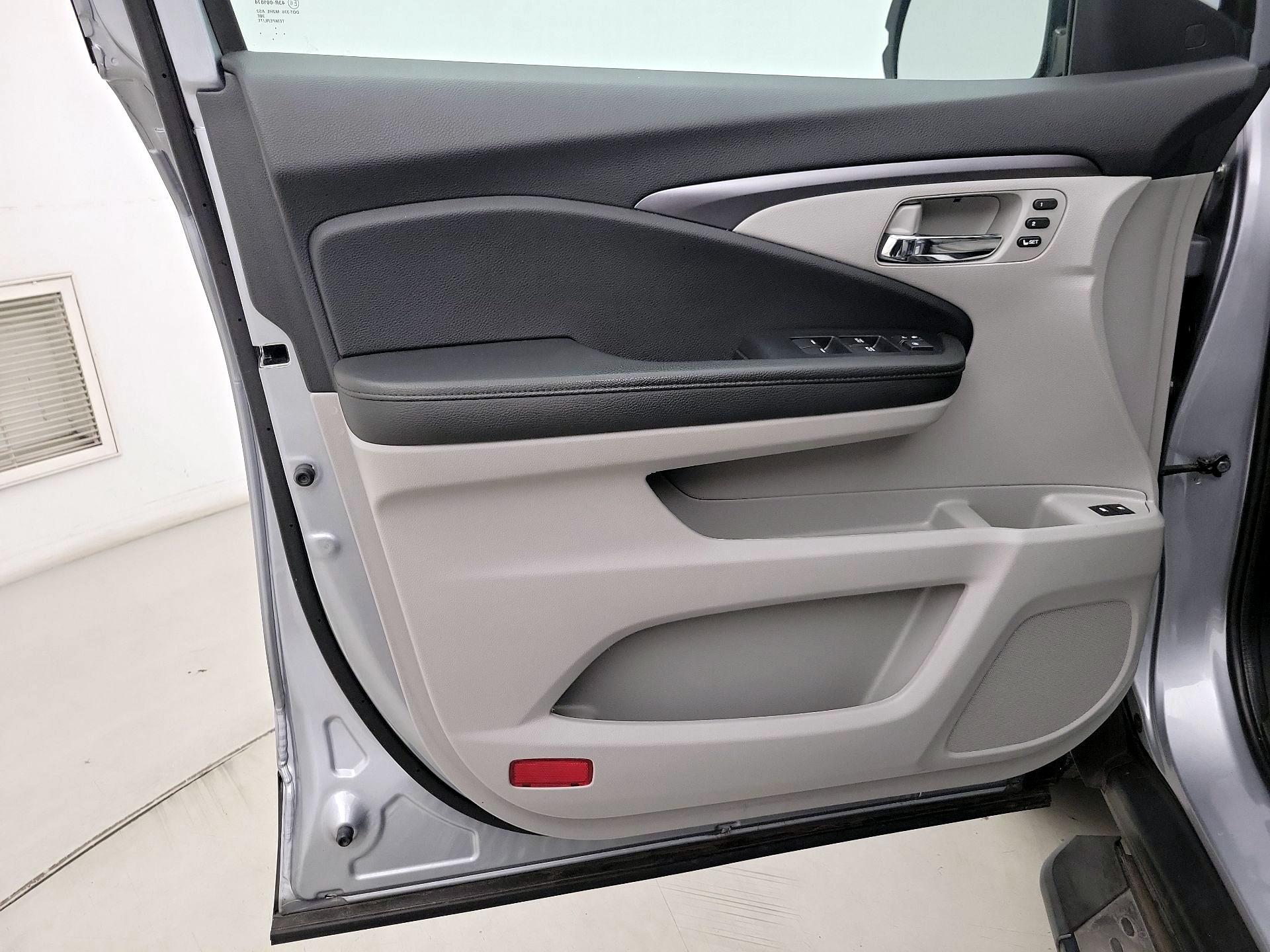 Thumbnail: 2022 Honda Pilot - 12