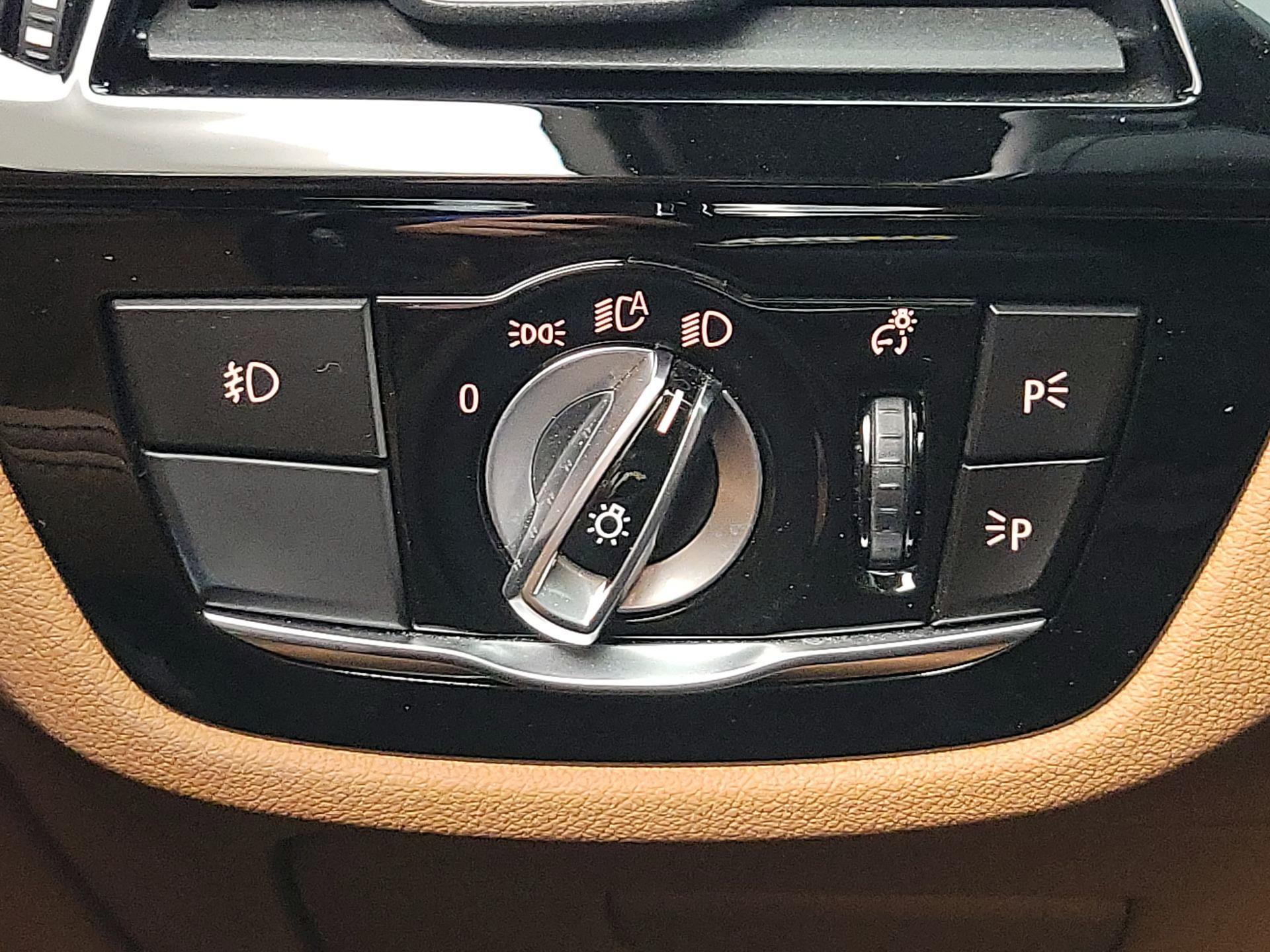 Thumbnail: 2019 BMW 5 Series - 13