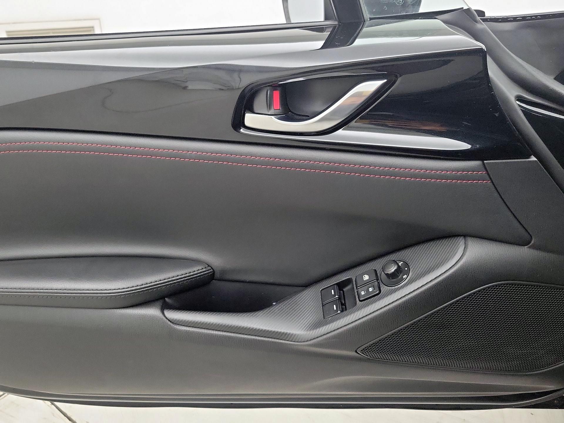 Thumbnail: 2019 Mazda MX-5 Miata - 12