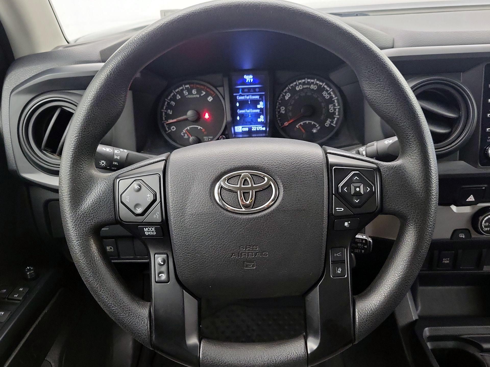 Thumbnail: 2022 Toyota Tacoma - 10