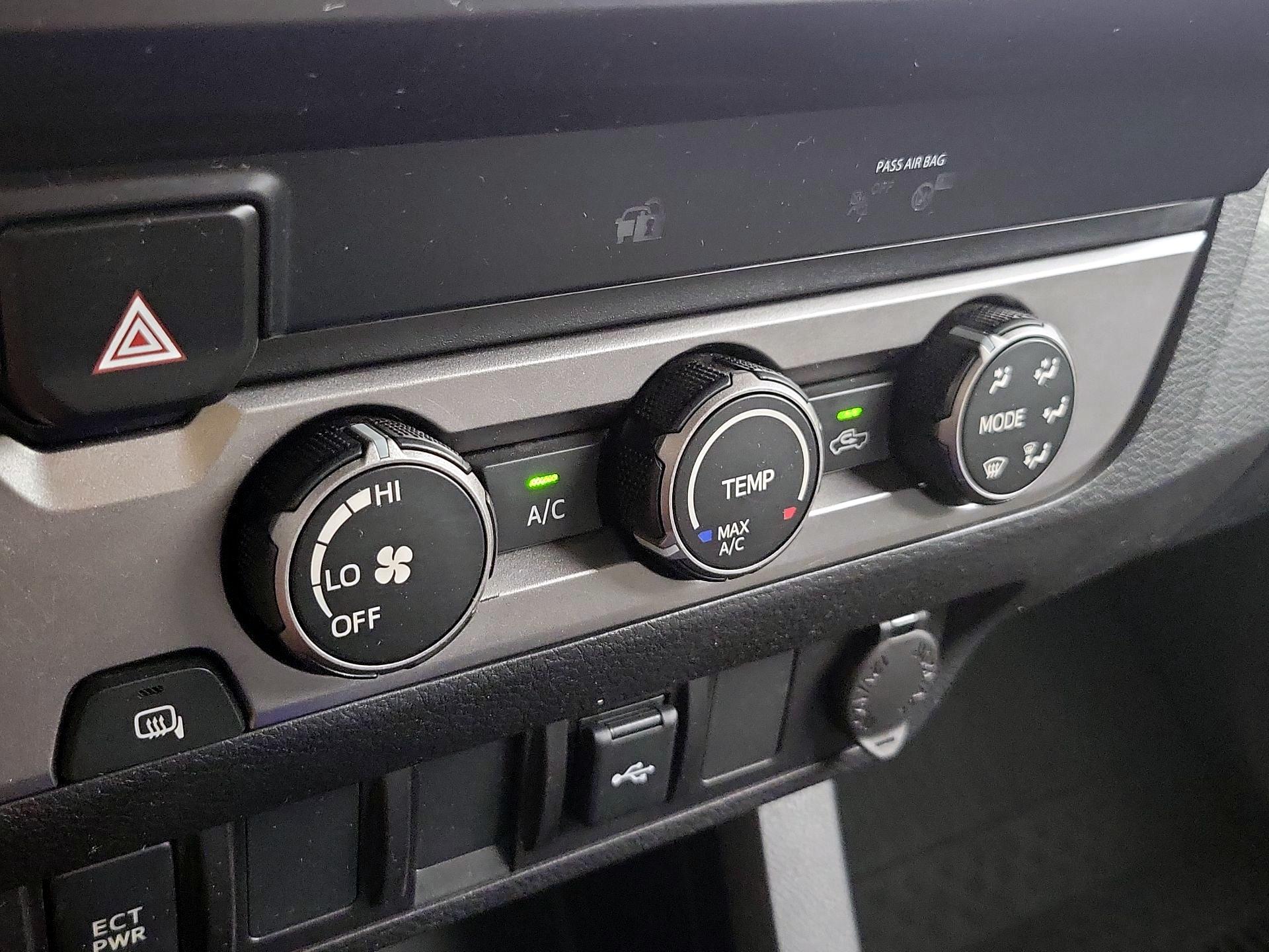 Thumbnail: 2022 Toyota Tacoma - 16