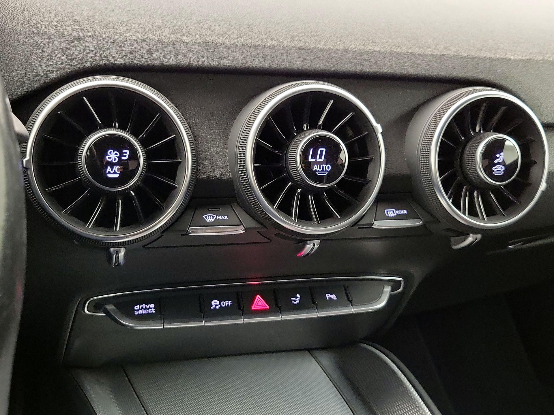 Thumbnail: 2017 Audi TT - 16