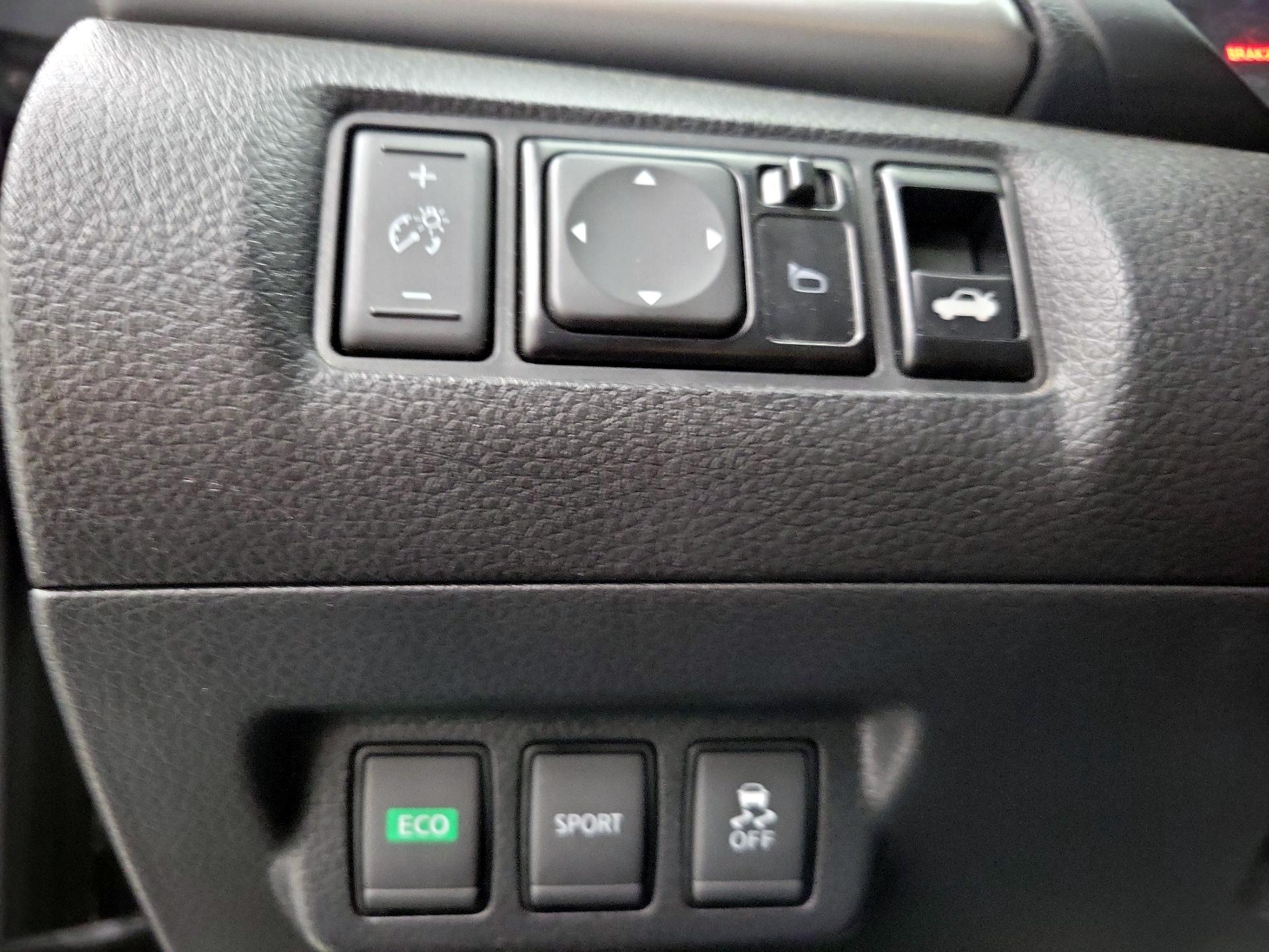 Thumbnail: 2018 Nissan Sentra - 13